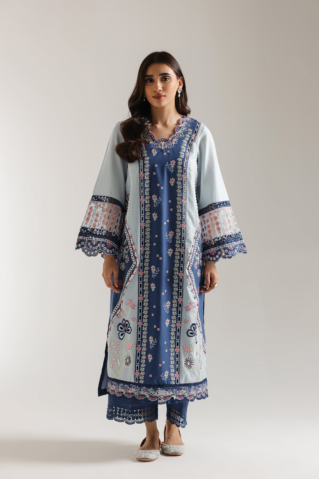 EMBROIDERED SUIT (E3126/103/622)
