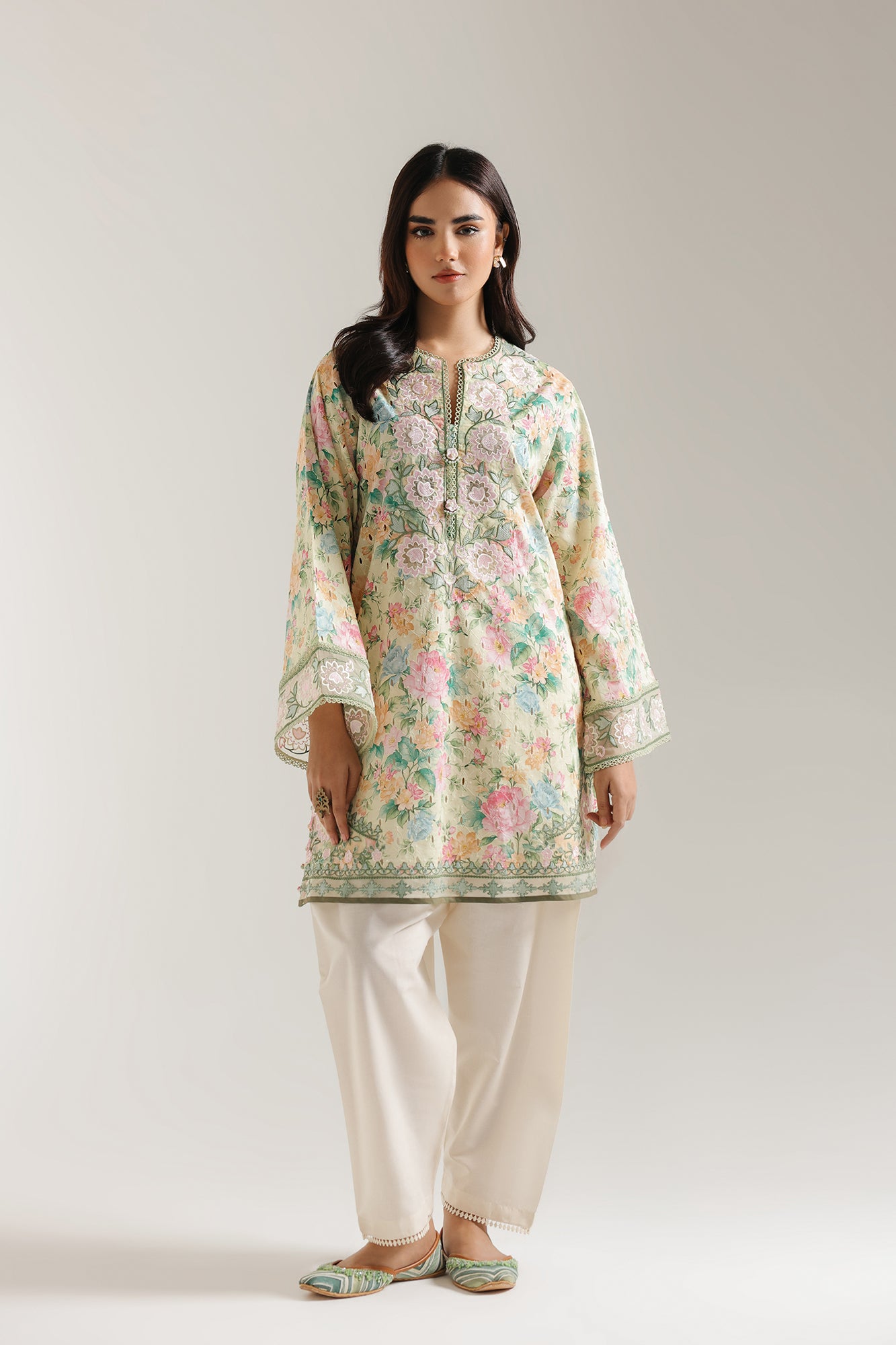 EMBROIDERED SUIT (E3173/103/115)