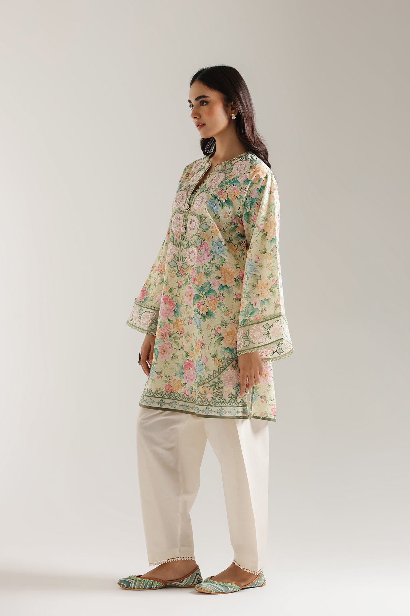 EMBROIDERED SUIT (E3173/103/115)