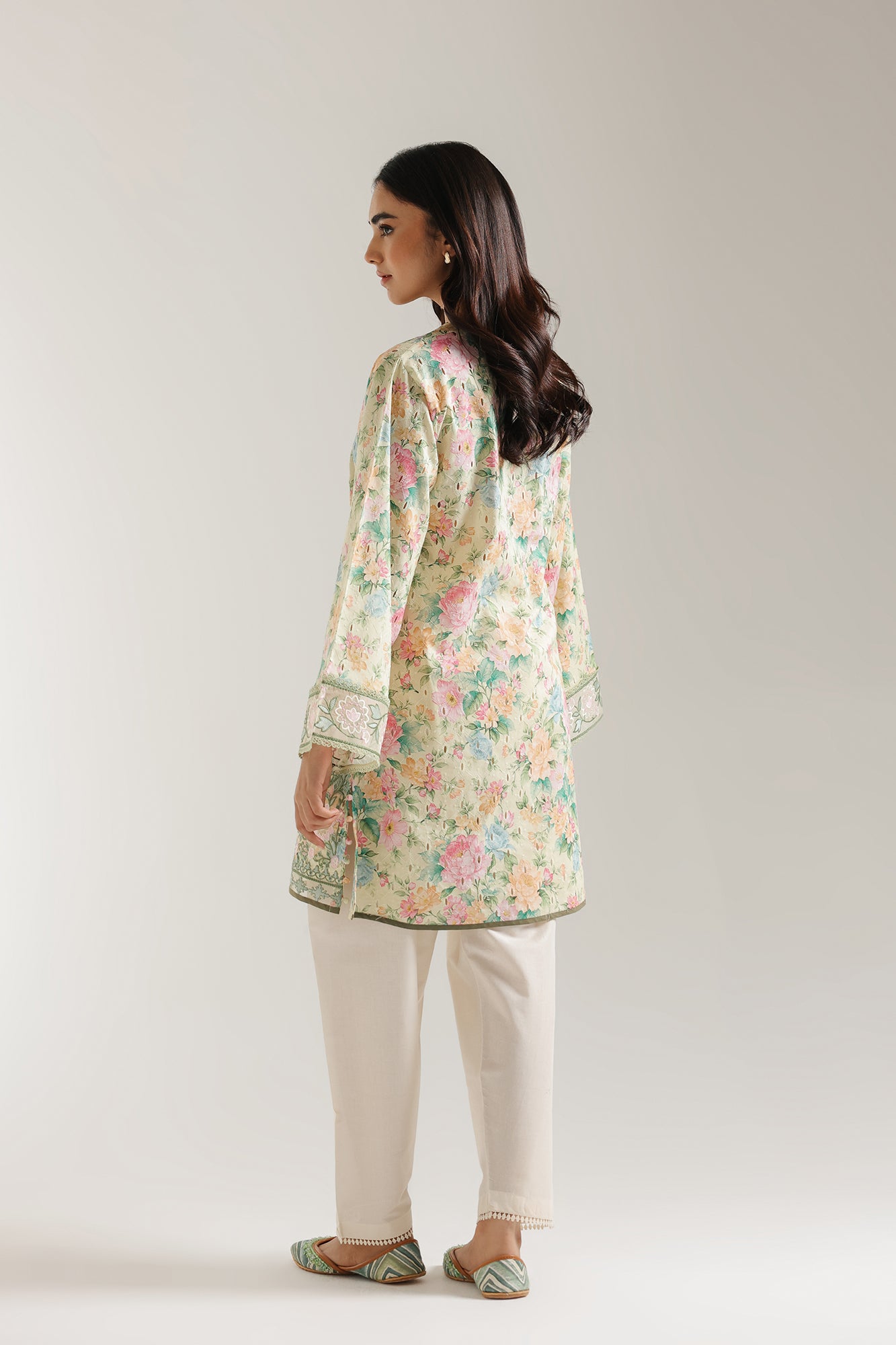 EMBROIDERED SUIT (E3173/103/115)
