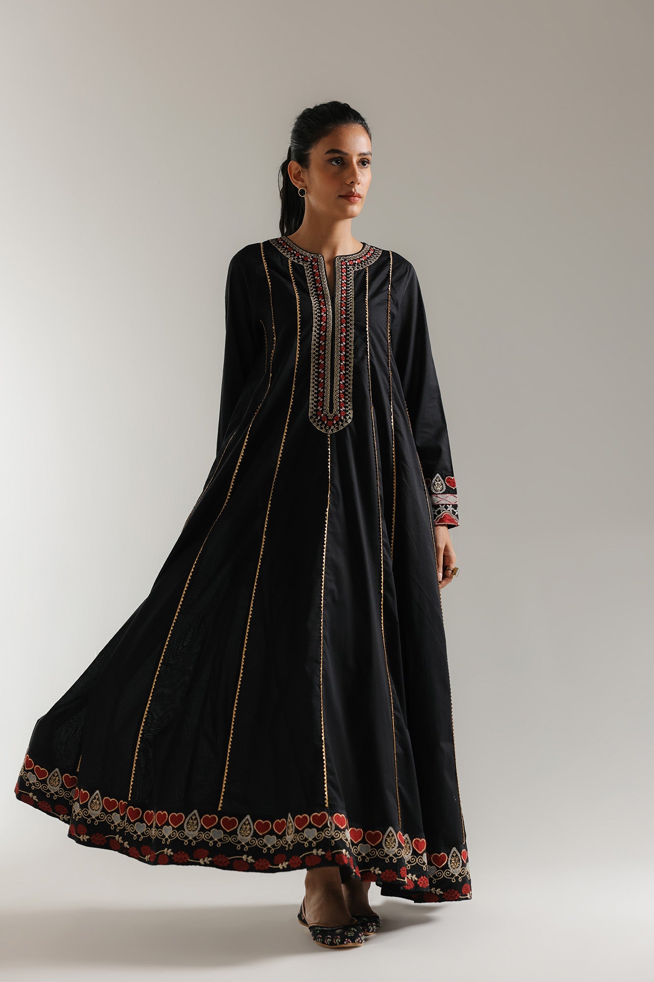EMBROIDERED PISHWAS (E3188/103/902)