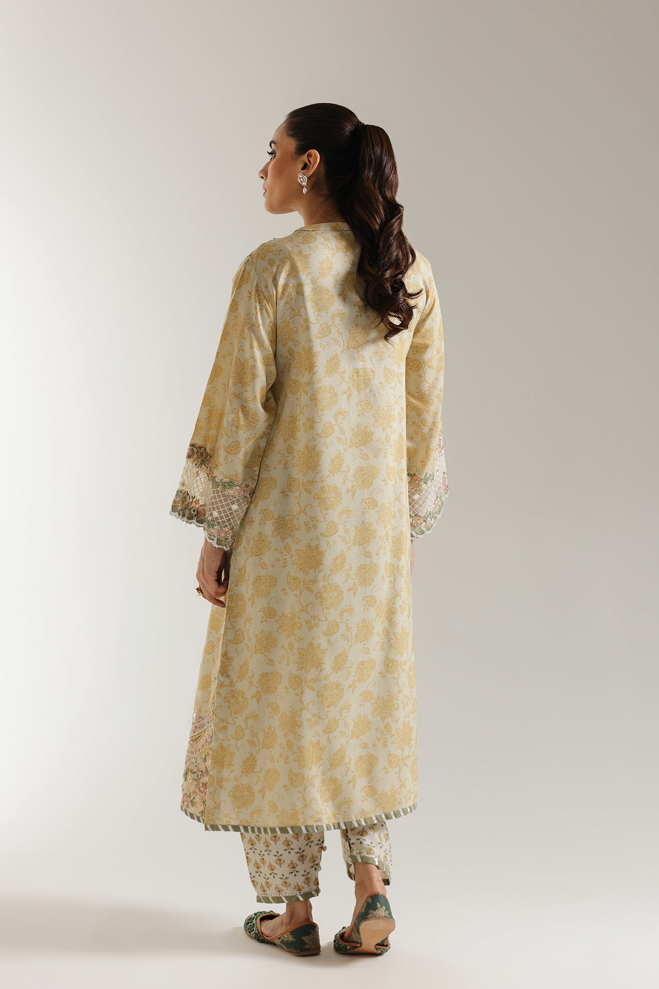 EMBROIDERED SUIT (E3193/103/112)