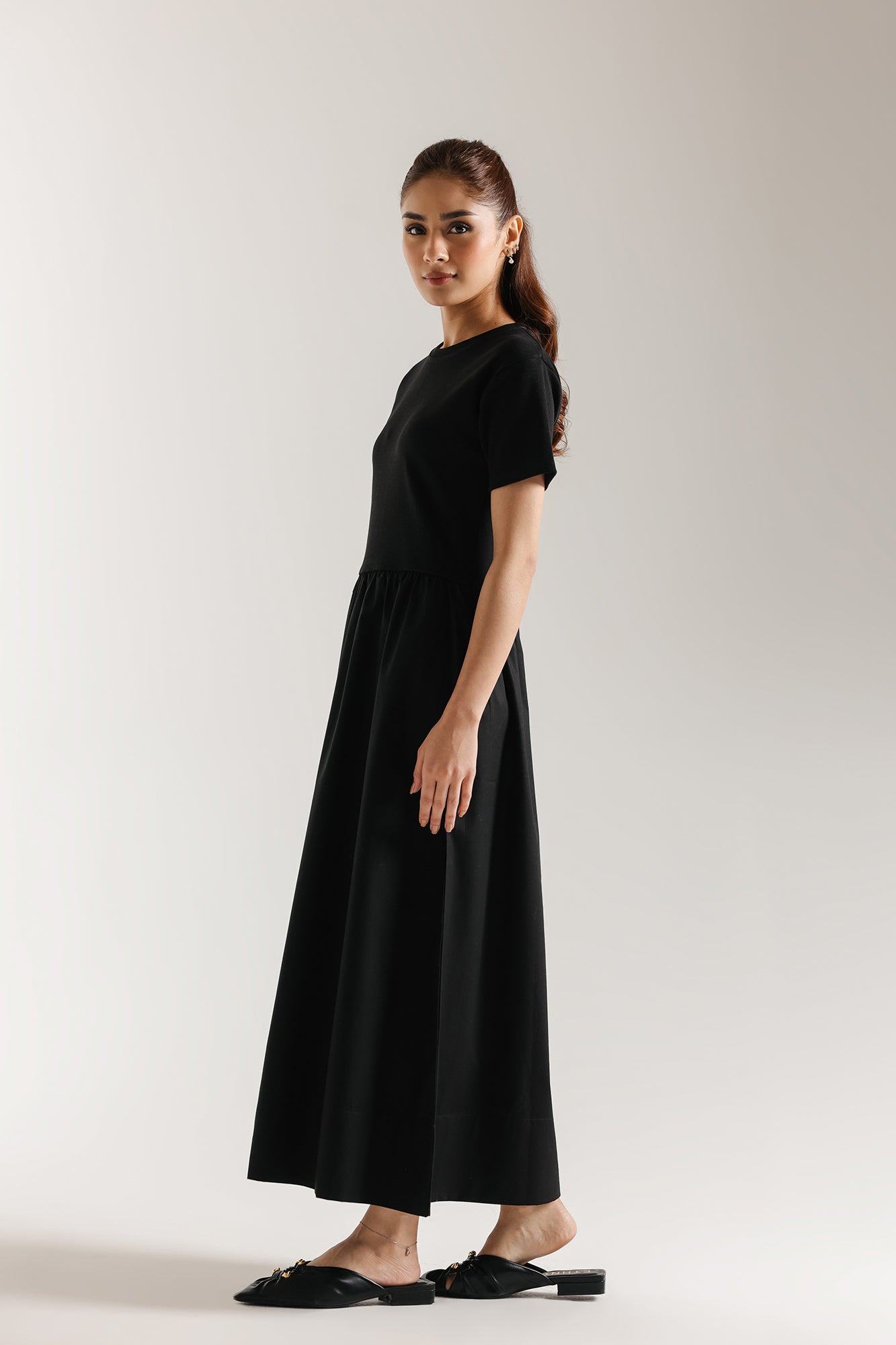 DRESS (E3194/108/901)