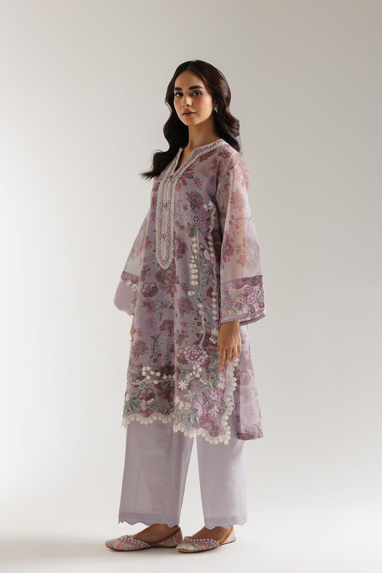 EMBROIDERED SUIT (E3200/103/514)