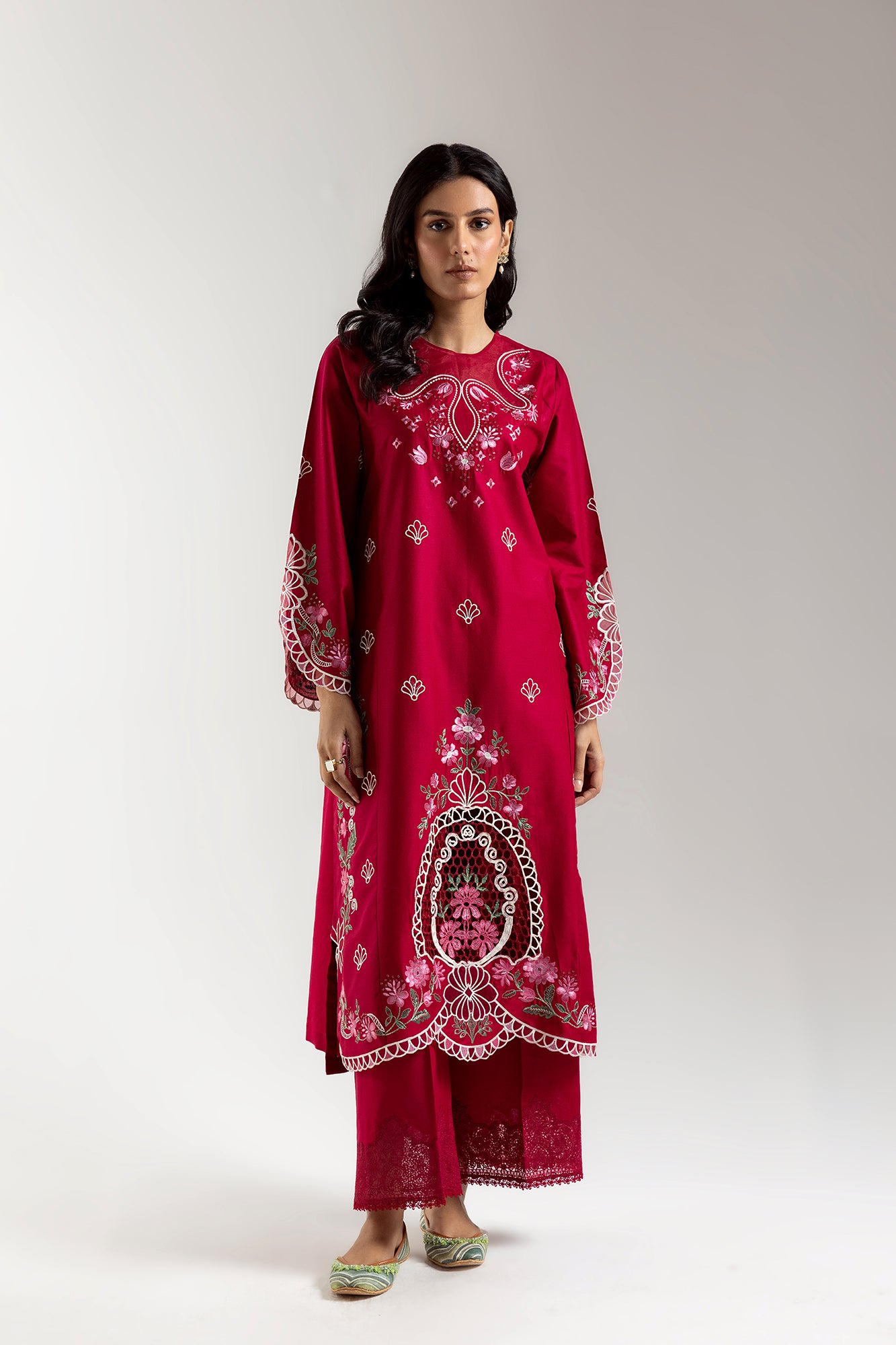 EMBROIDERED SUIT (E3220/103/305)