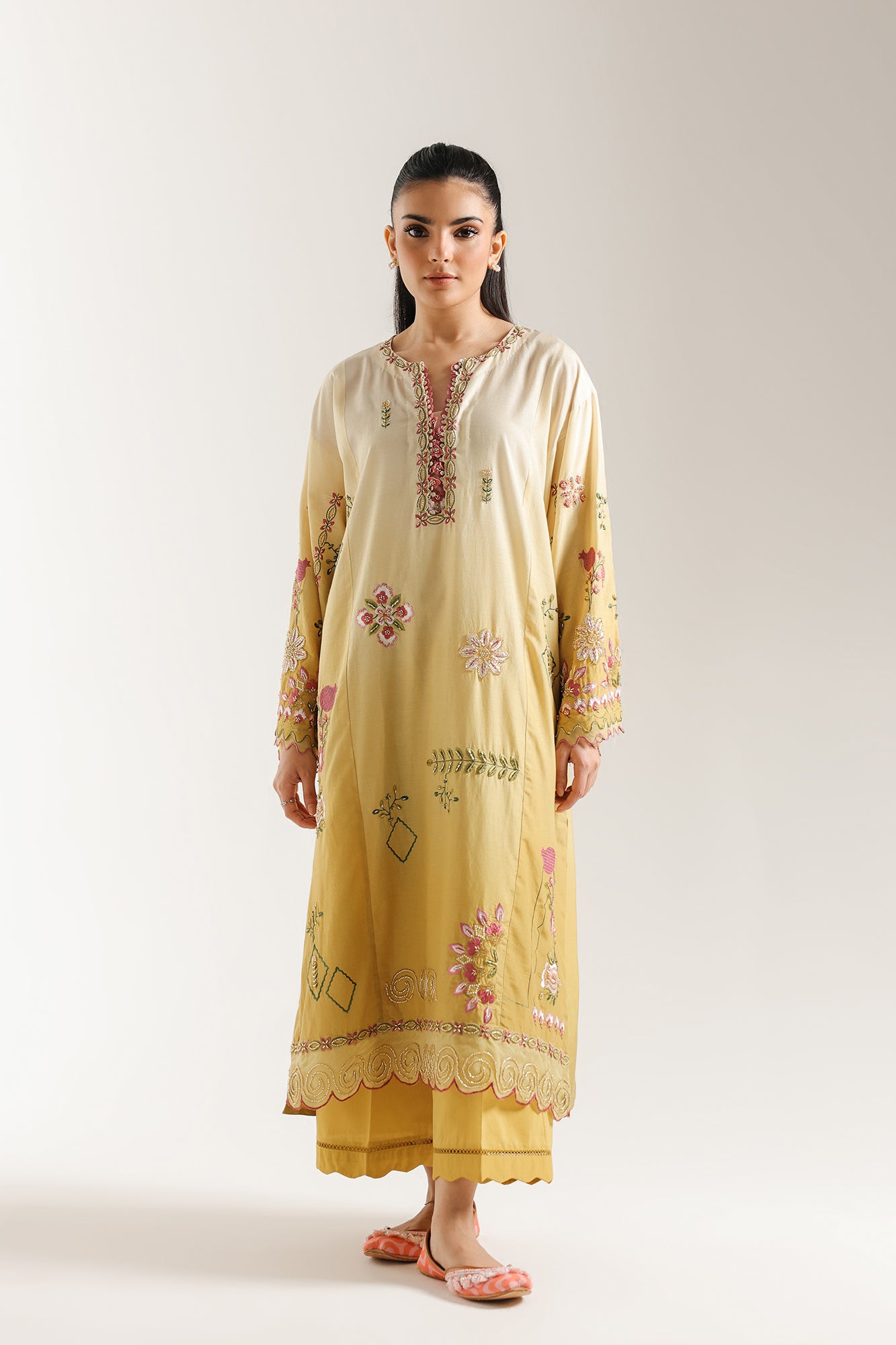 EMBROIDERED SUIT (E3230/103/125)