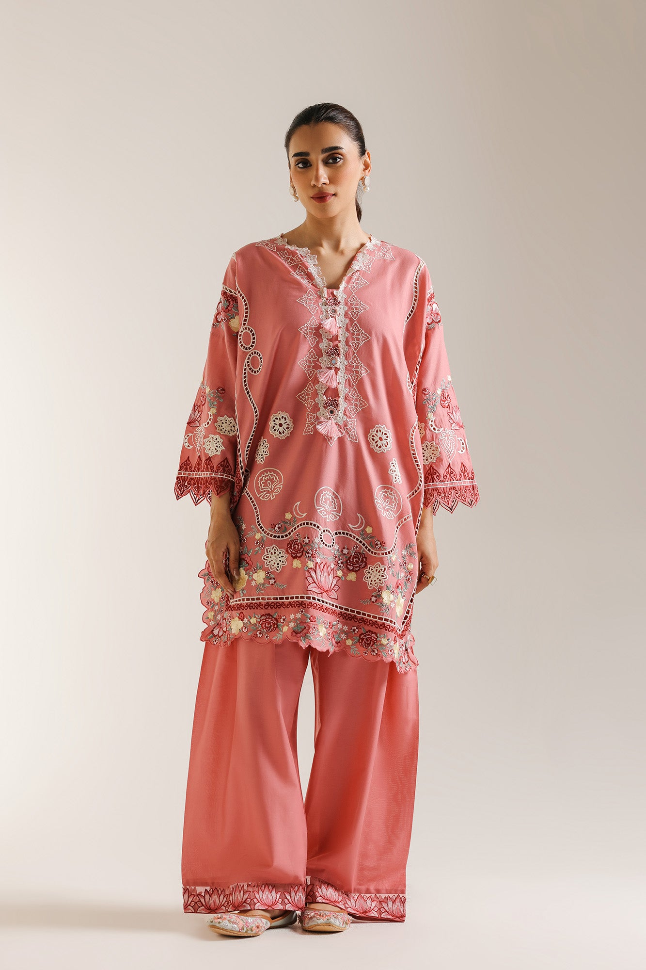 EMBROIDERED SUIT (E3231/103/410)