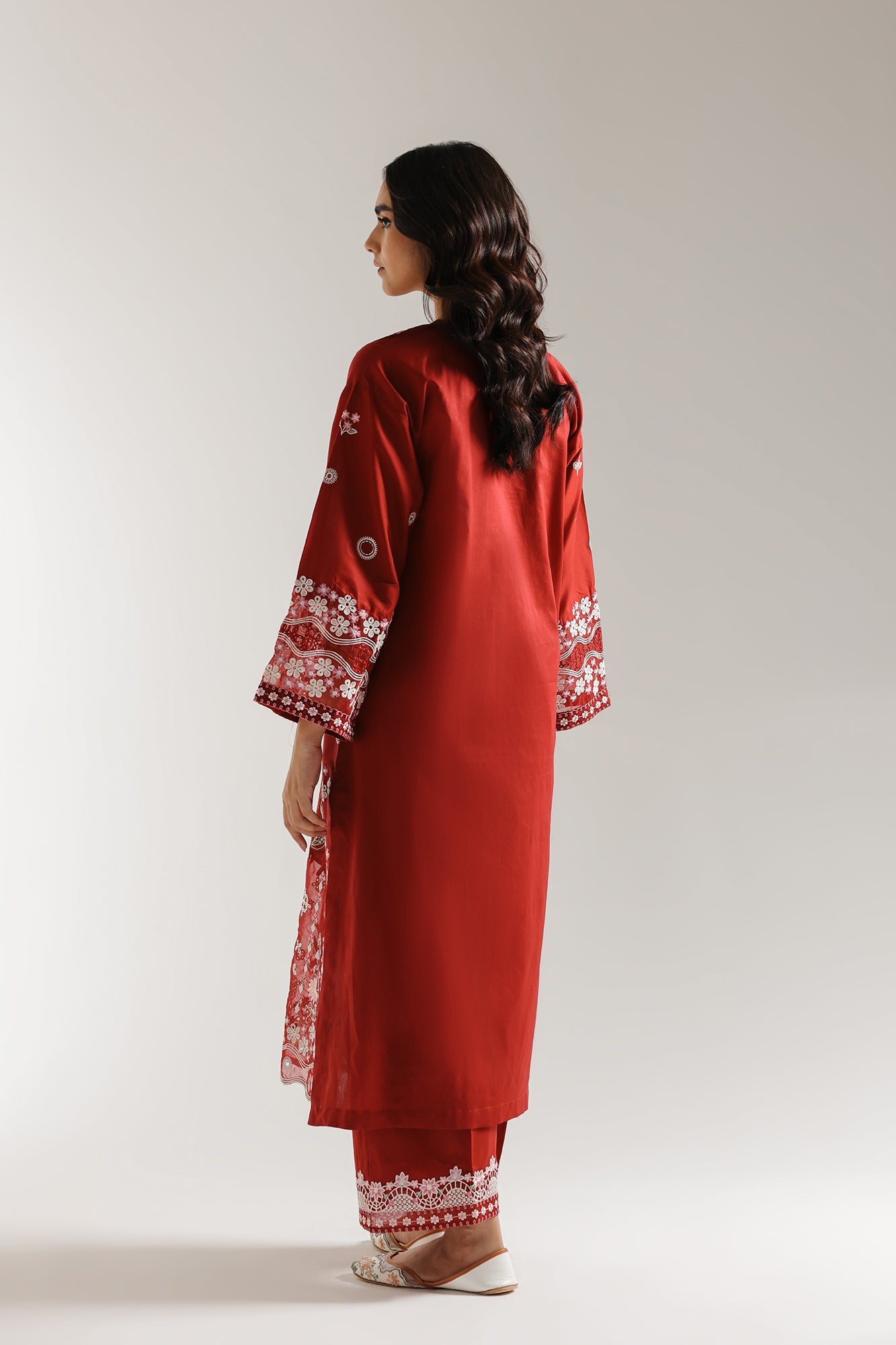 EMBROIDERED SUIT (E3238/103/416)