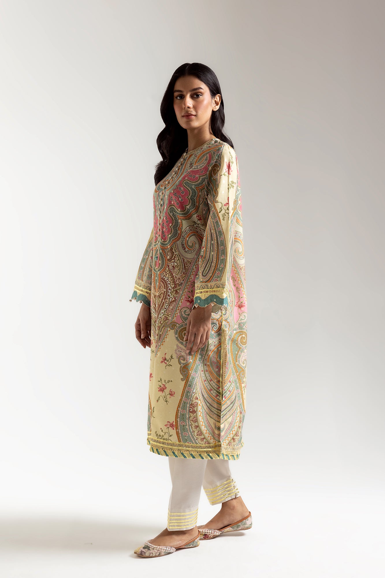 EMBROIDERED SUIT (E3247/103/114)