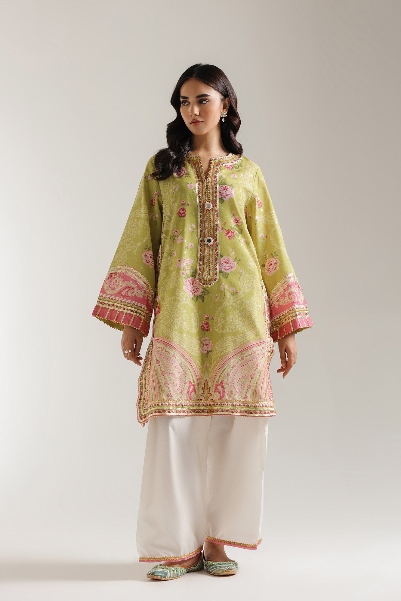 EMBROIDERED SUIT (E3248/103/123)
