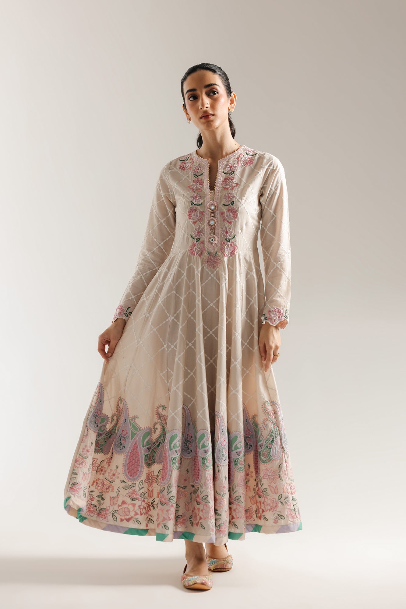 EMBROIDERED DRESS (E3256/103/006)