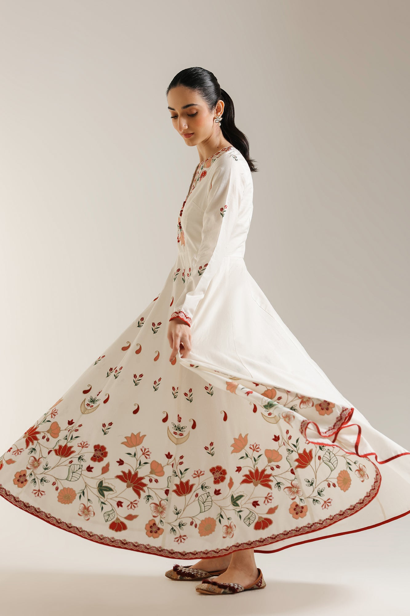 EMBROIDERED PISHWAS (E3258/103/002)