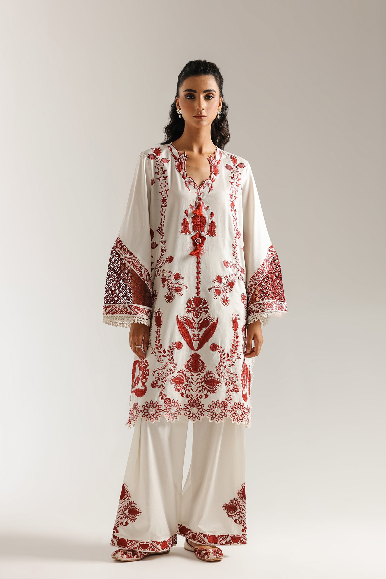 EMBROIDERED SUIT (E3300/103/004)