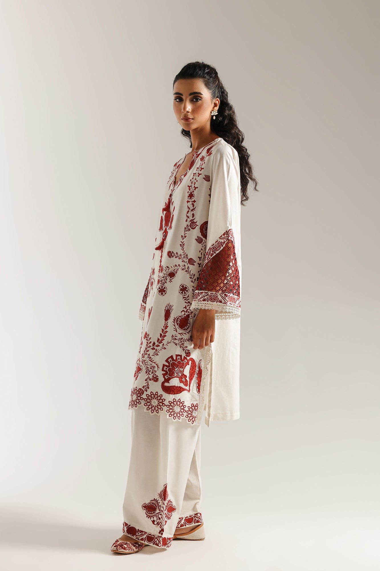 EMBROIDERED SUIT (E3300/103/004)