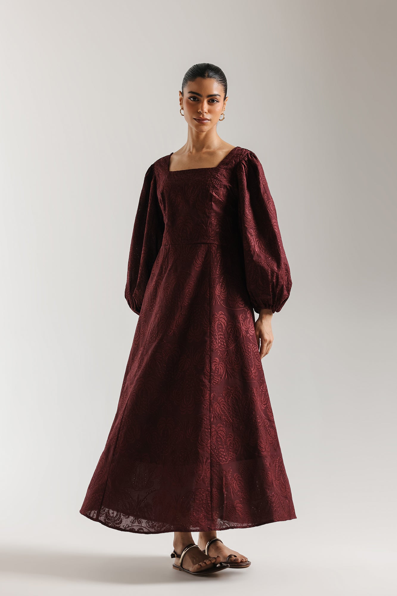 DRESS (E3300/108/415)