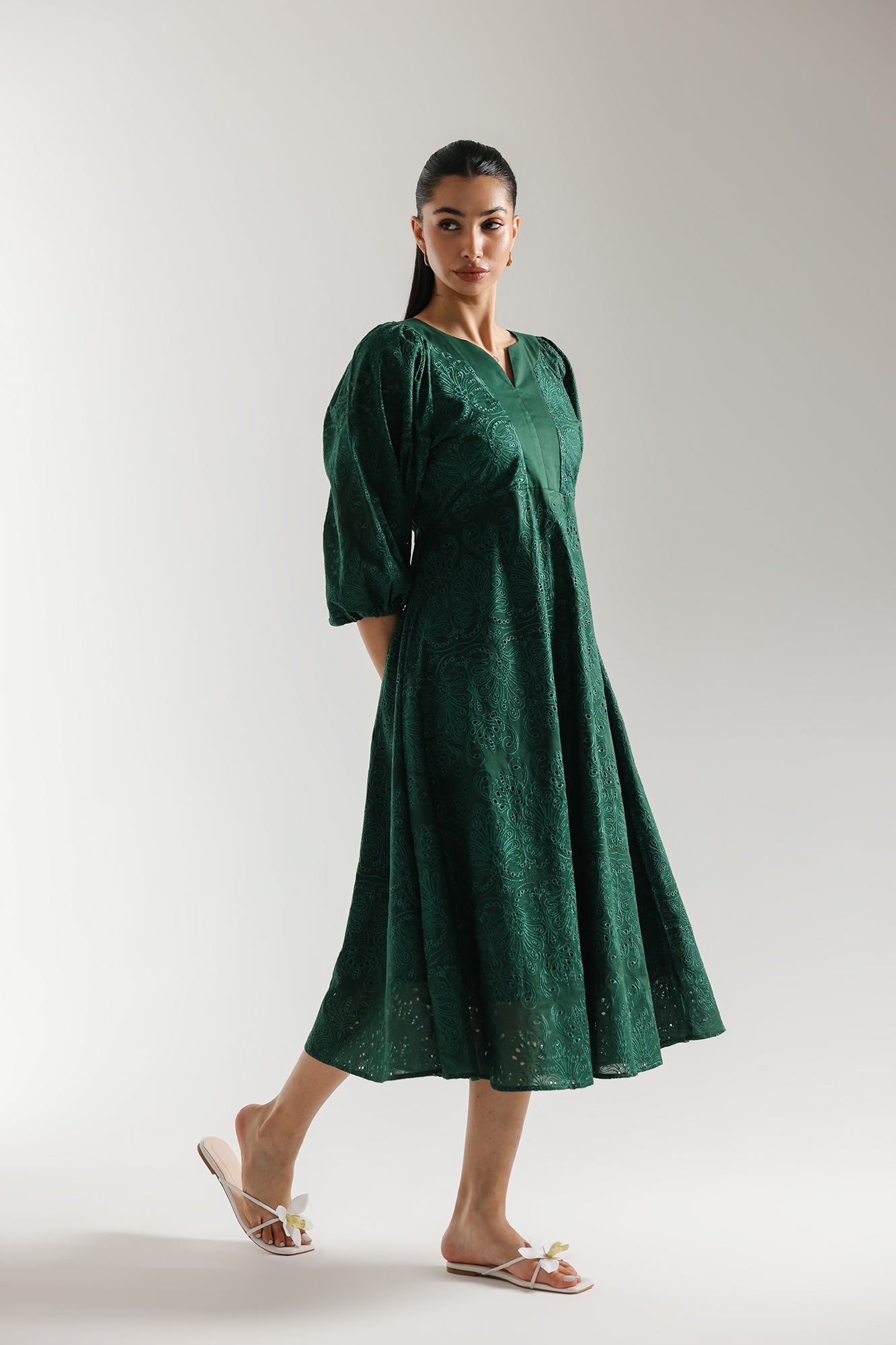 DRESS (E3303/108/709)