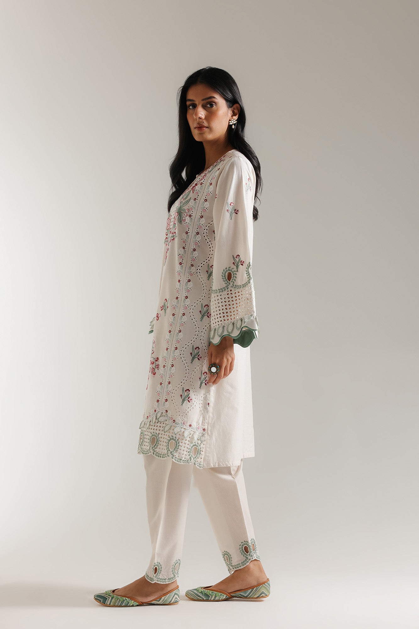 EMBROIDERED SUIT (E3307/103/002)