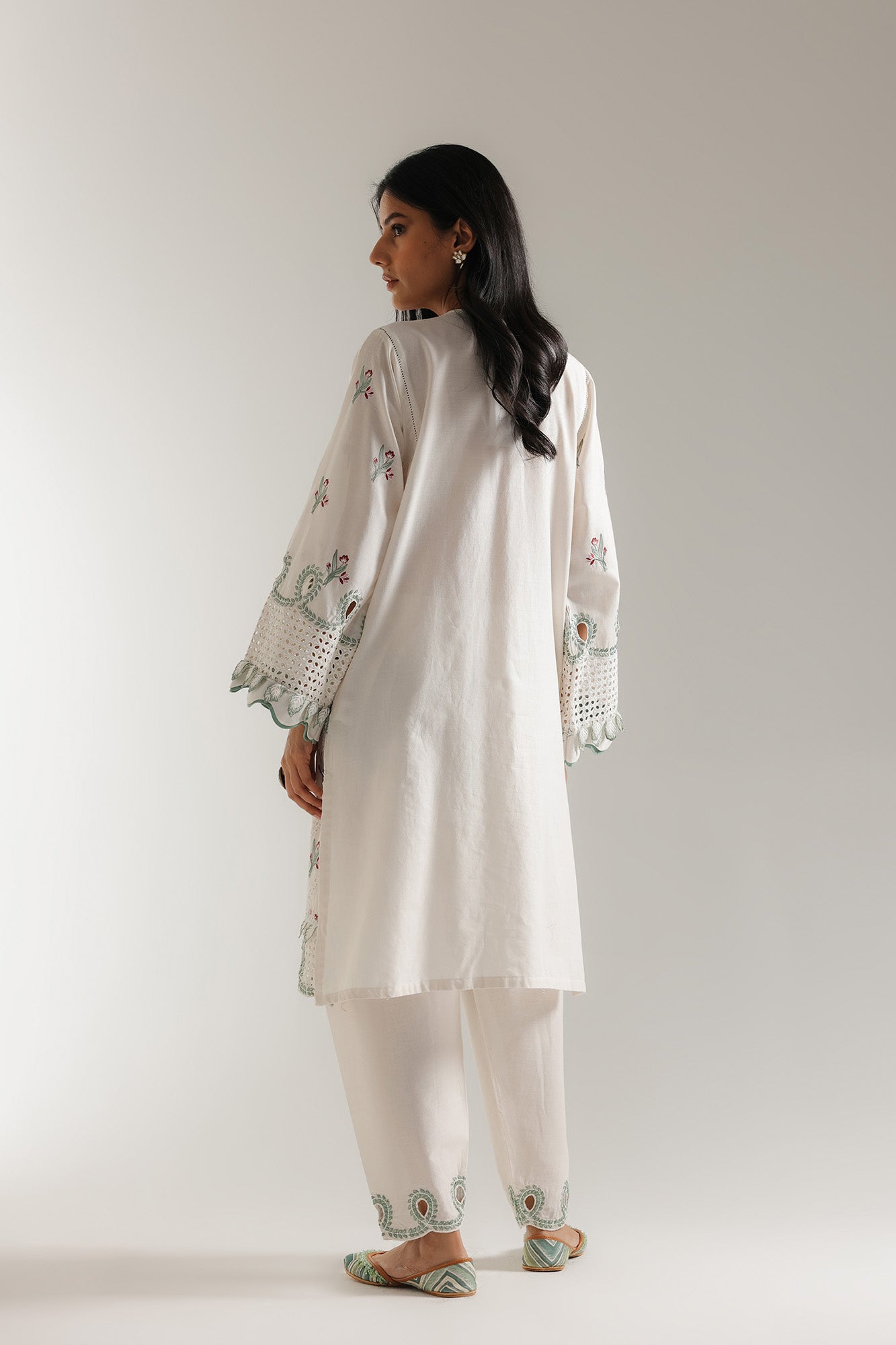 EMBROIDERED SUIT (E3307/103/002)