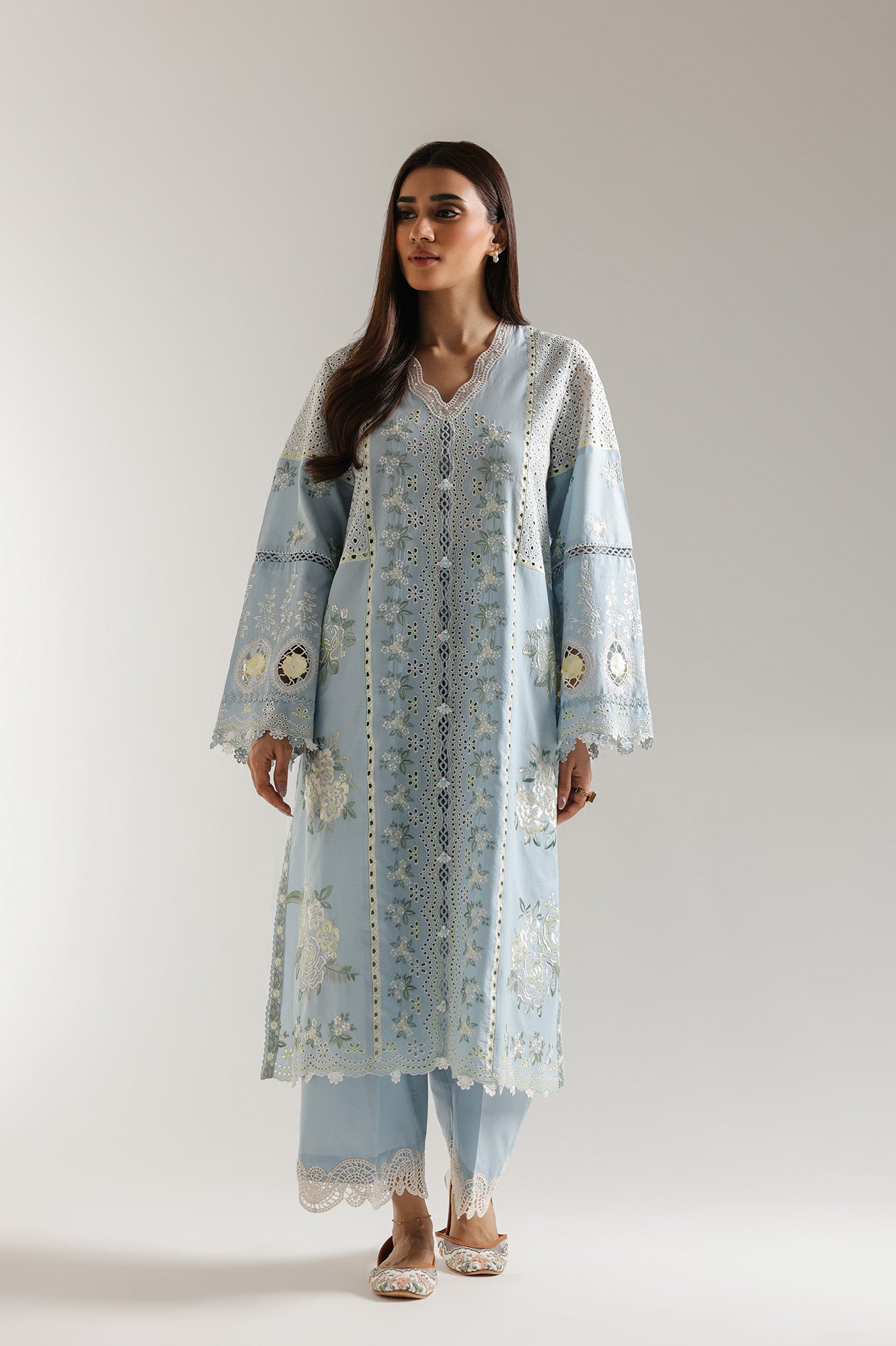 EMBROIDERED SUIT (E3316/103/633)