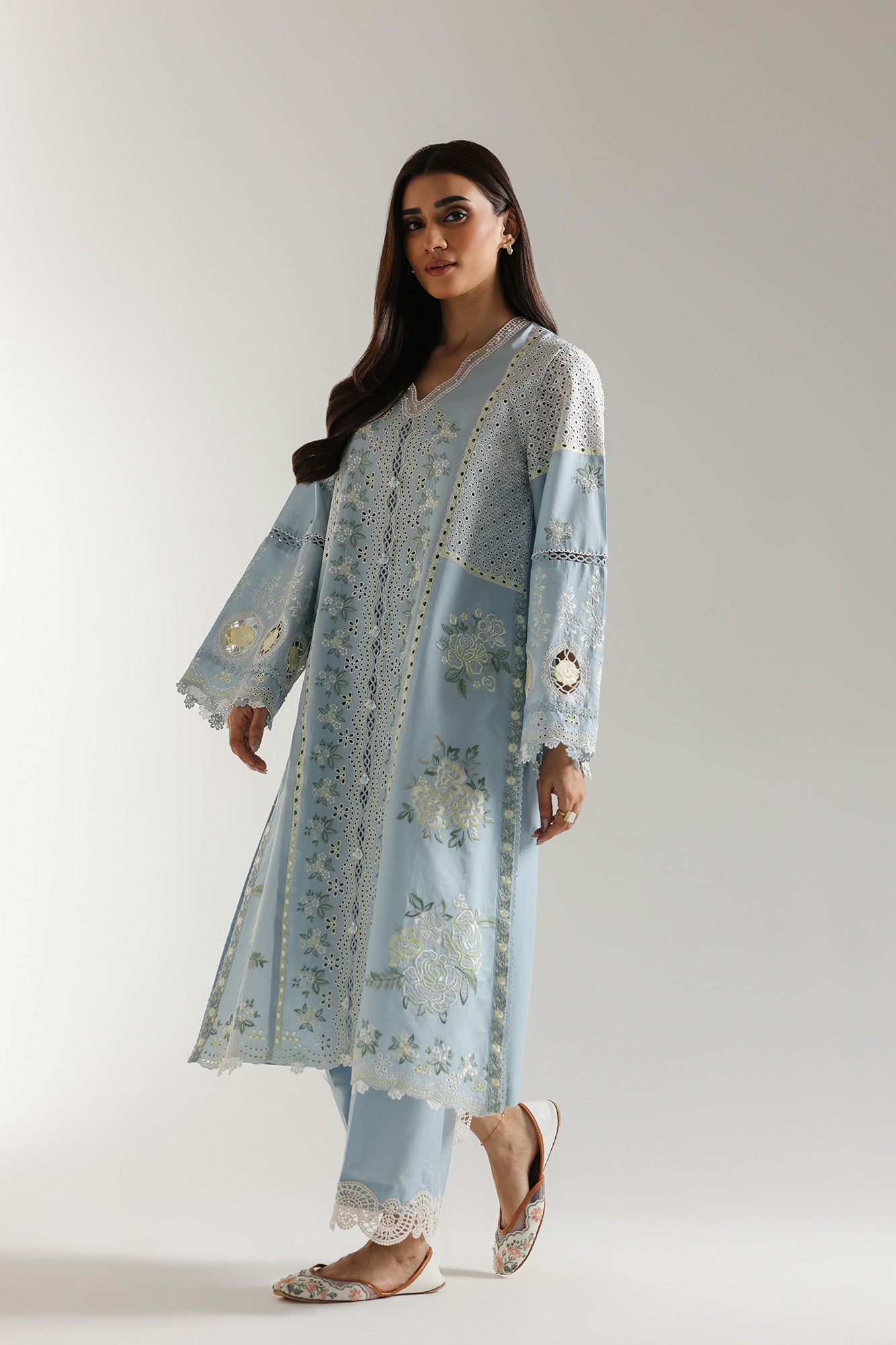 EMBROIDERED SUIT (E3316/103/633)