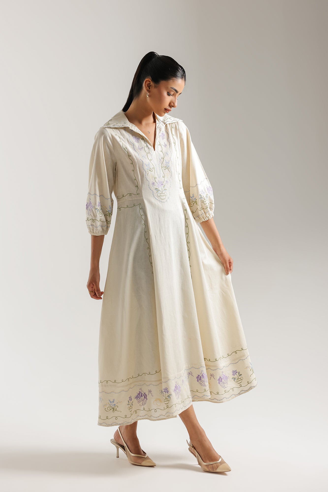 DRESS (E3320/108/004)