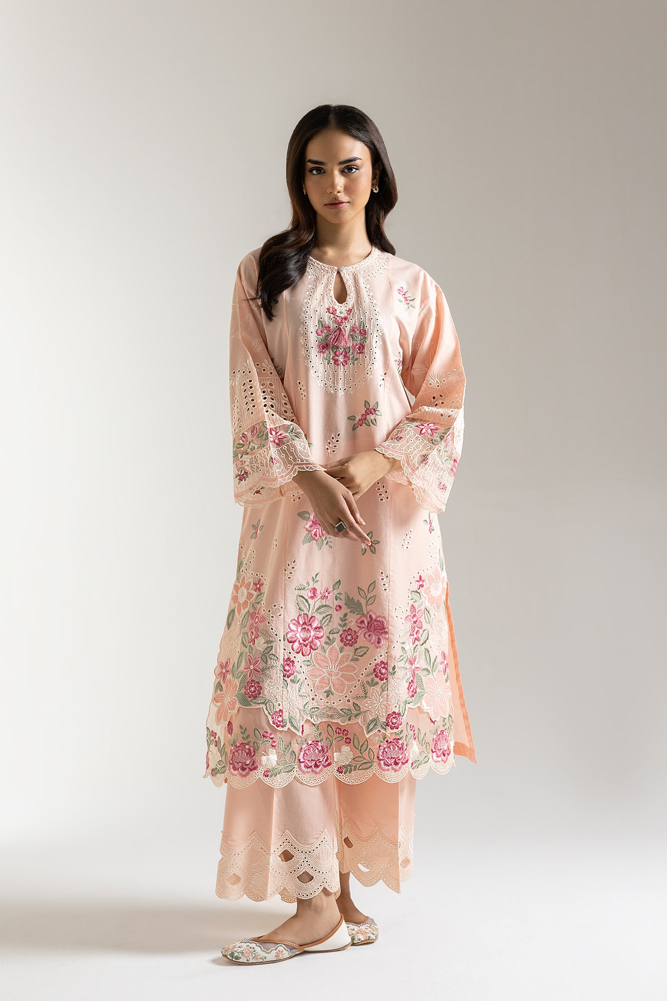 EMBROIDERED SUIT (E3321/103/326)