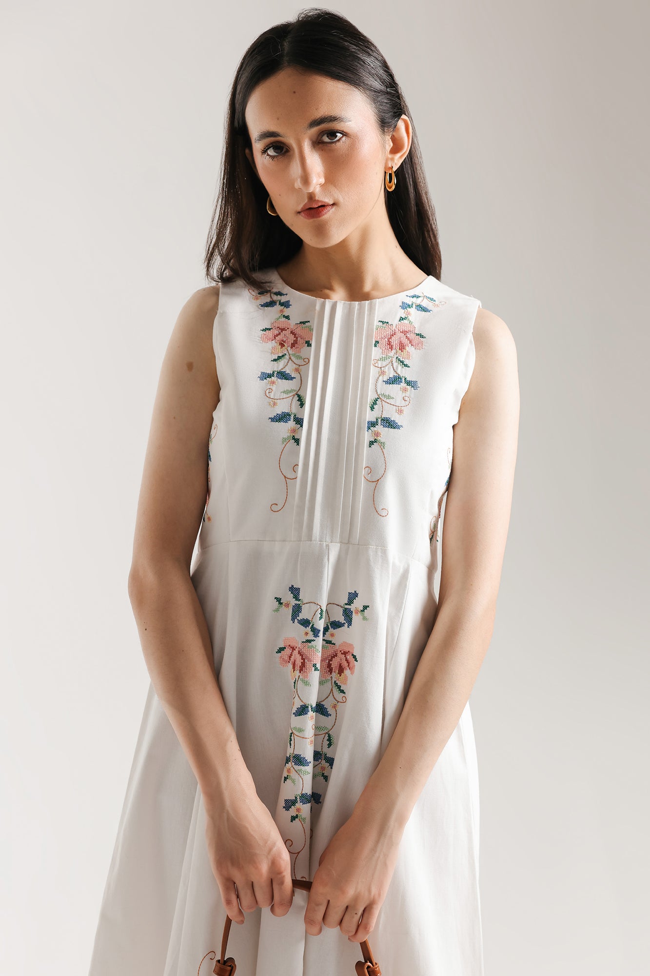 DRESS (E3321/108/001)