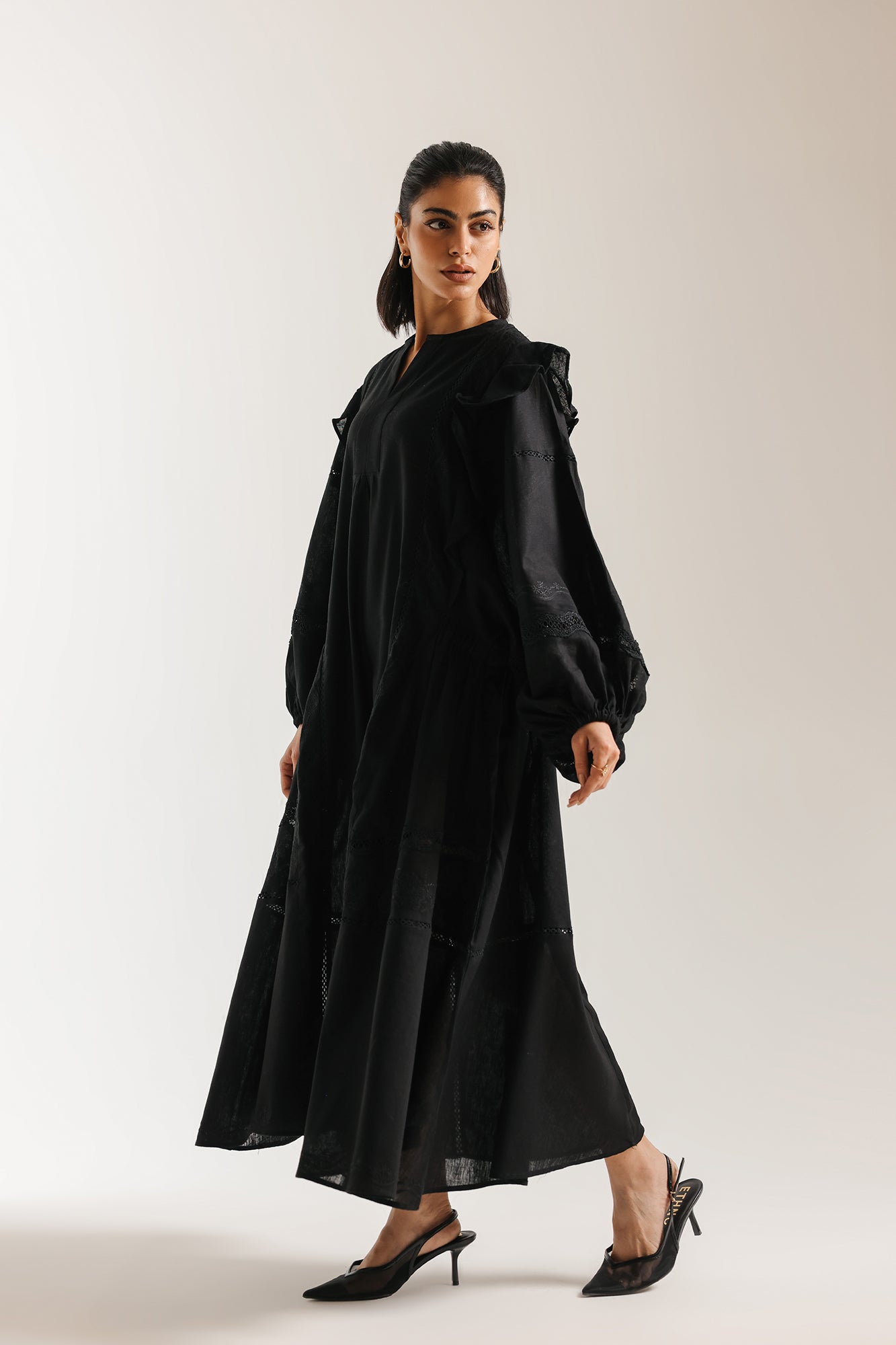 DRESS (E3322/108/902)