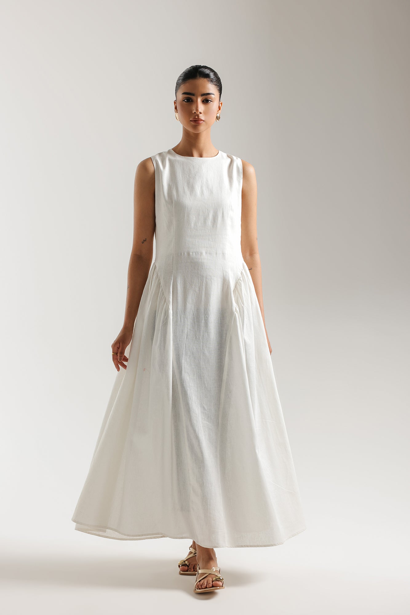 DRESS (E3326/108/001)