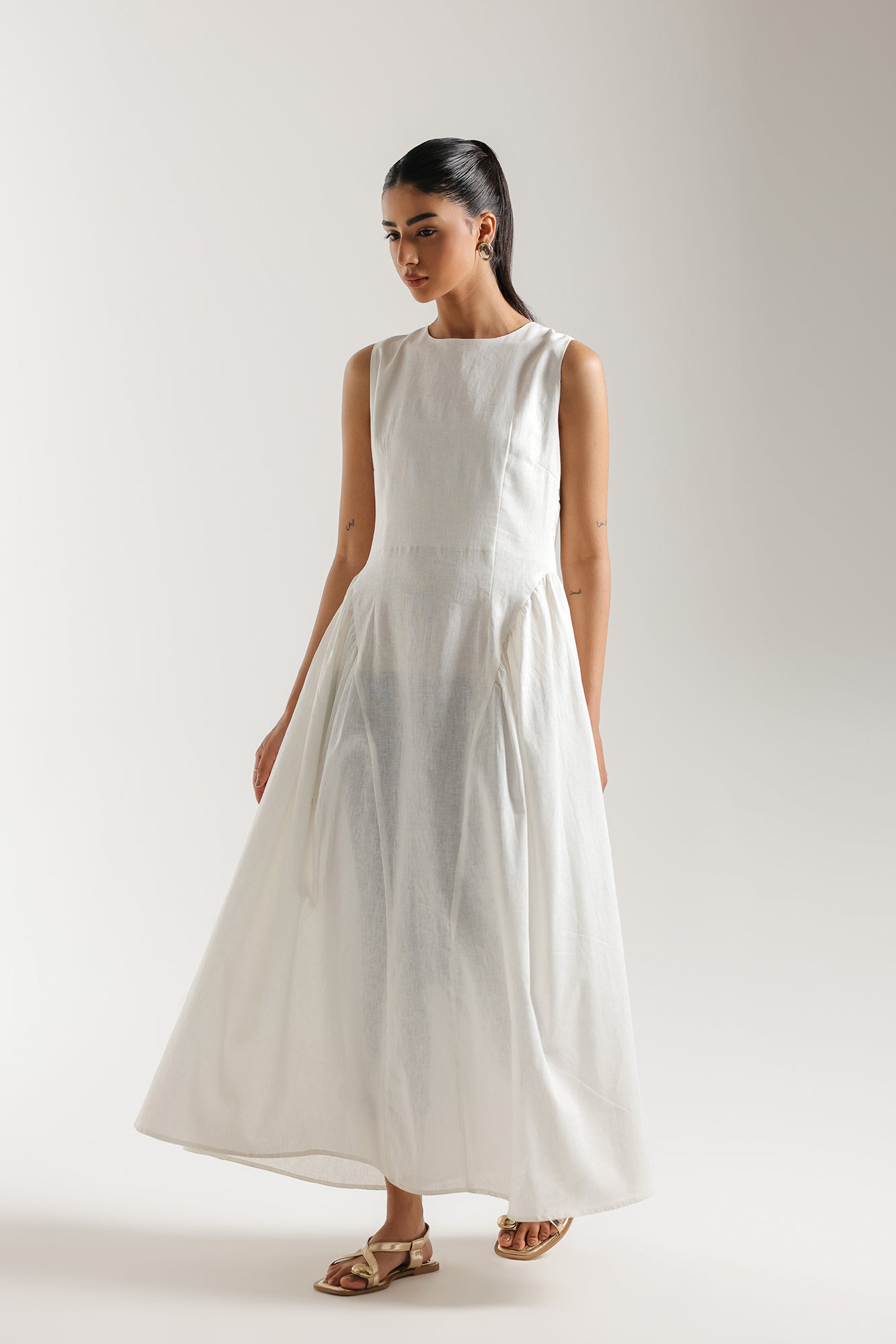 DRESS (E3326/108/001)
