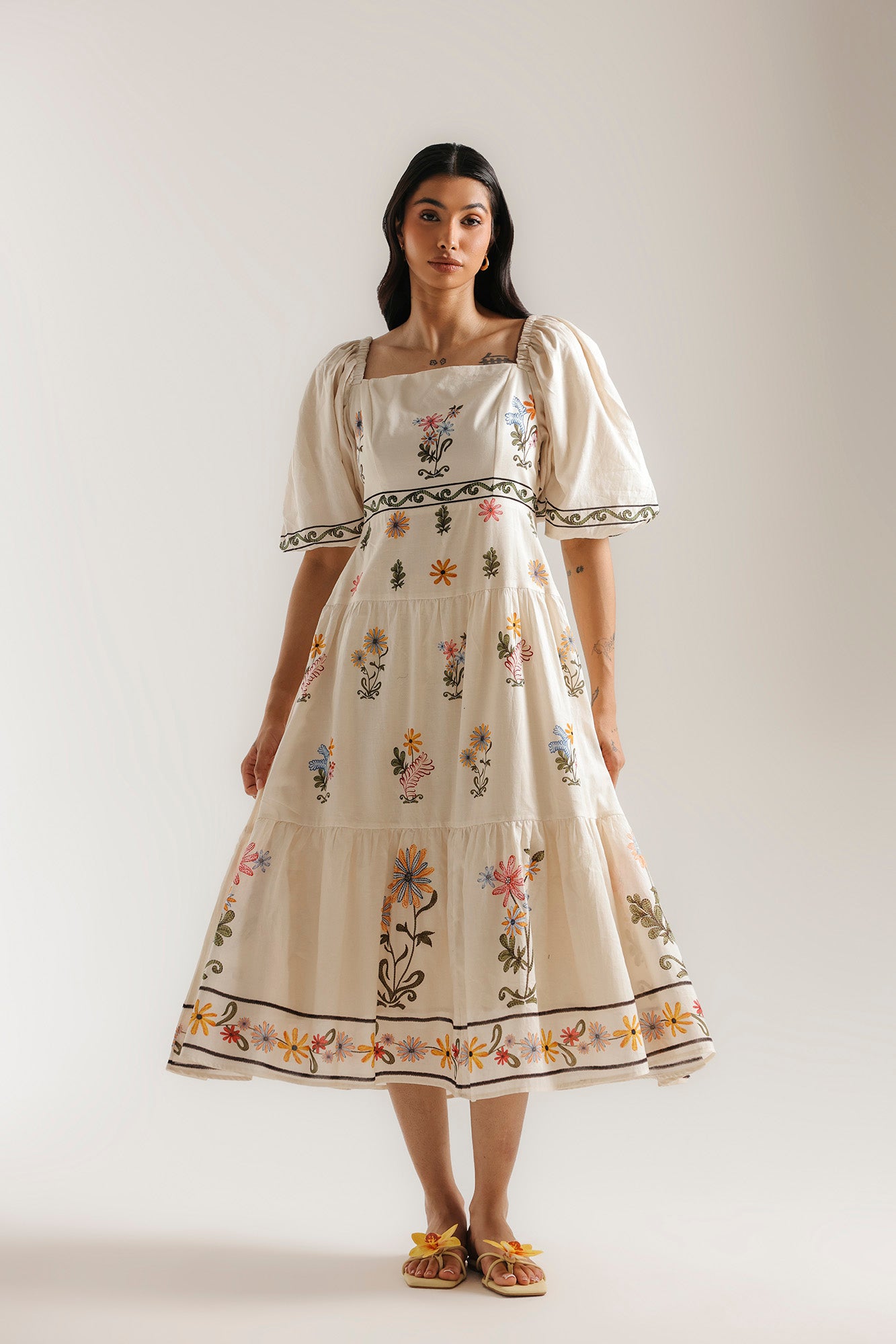 DRESS (E3341/108/005)