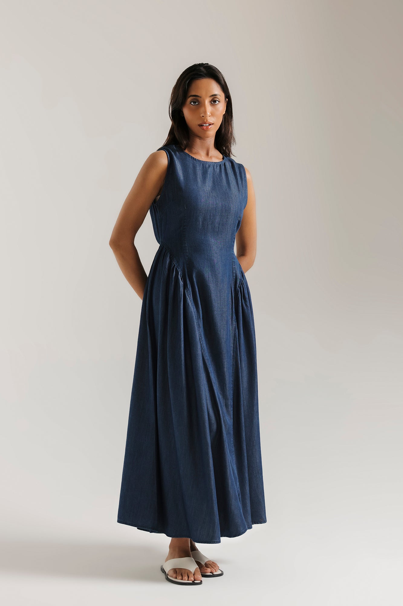 DRESS (E3358/108/631)