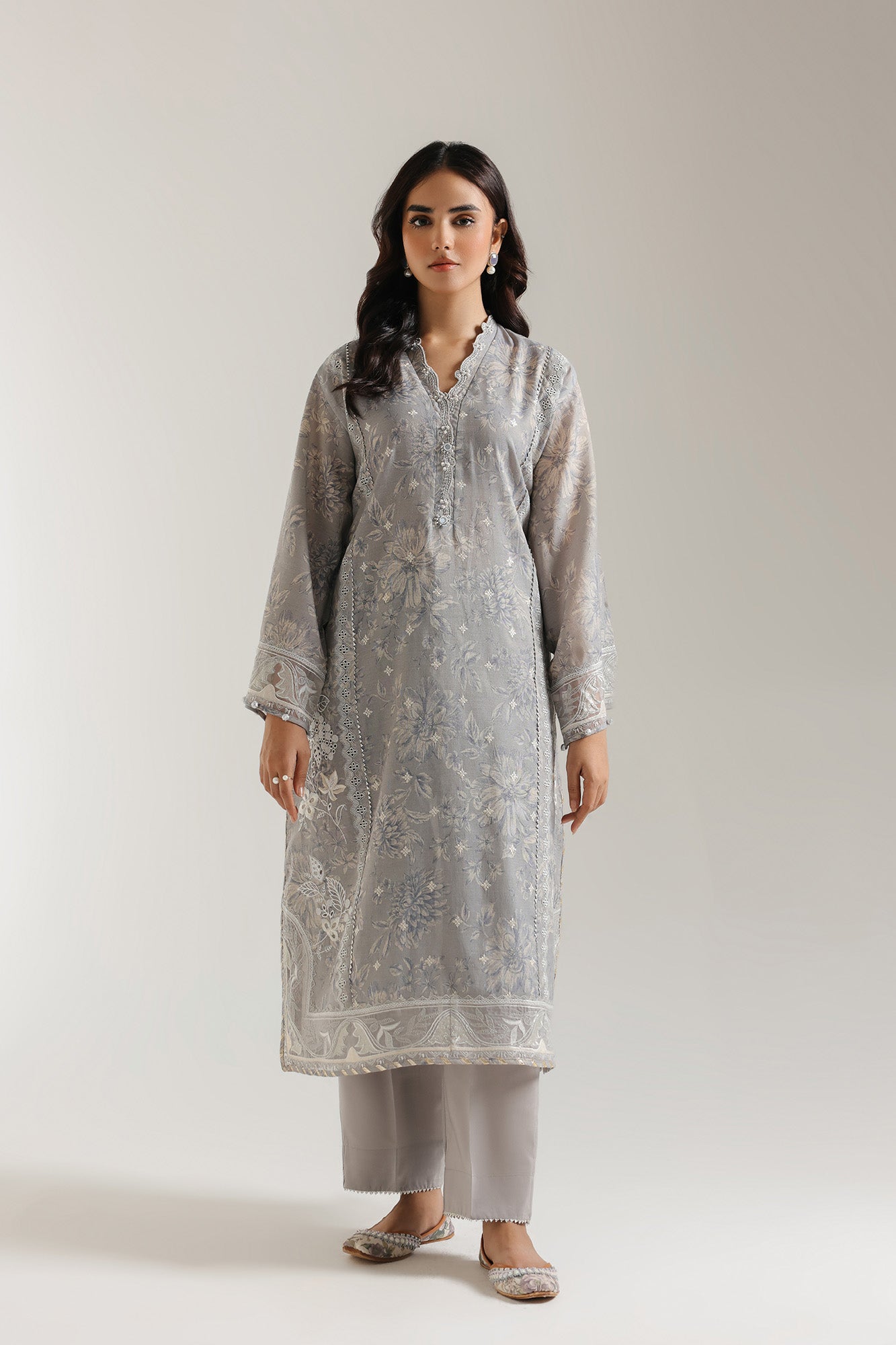 EMBROIDERED SUIT (E3364/103/330)