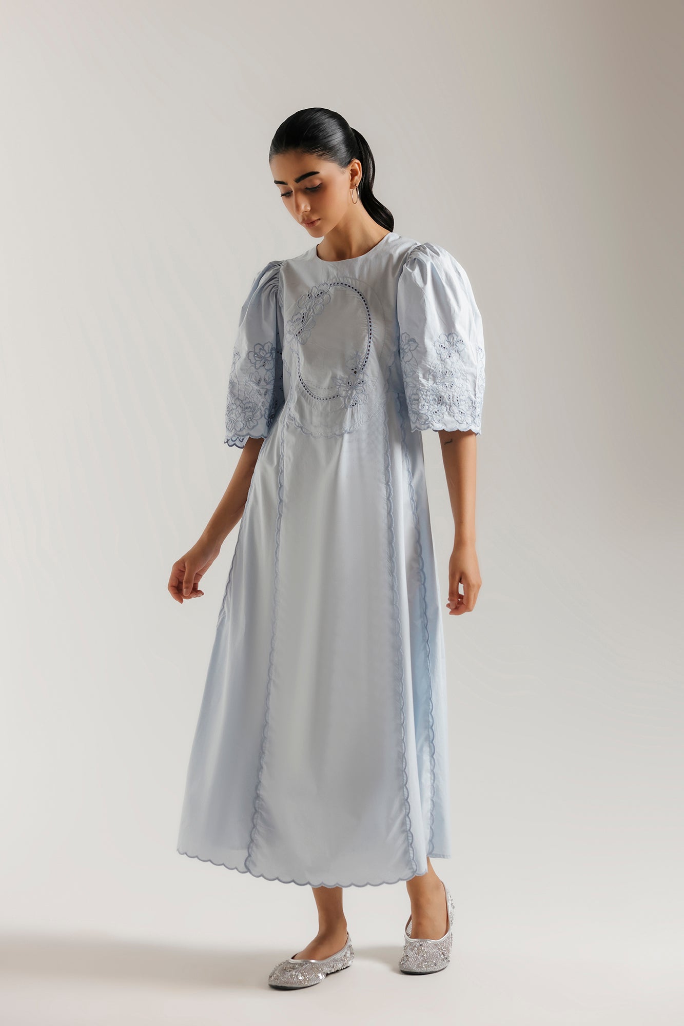 DRESS (E3365-108-617)