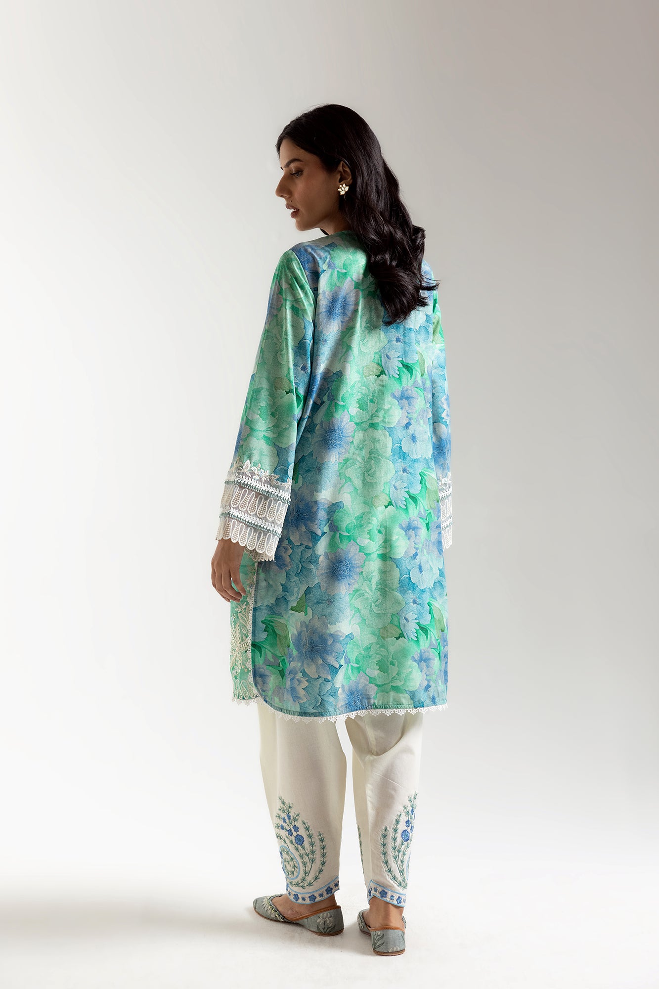 EMBROIDERED SUIT (E3372/103/615)