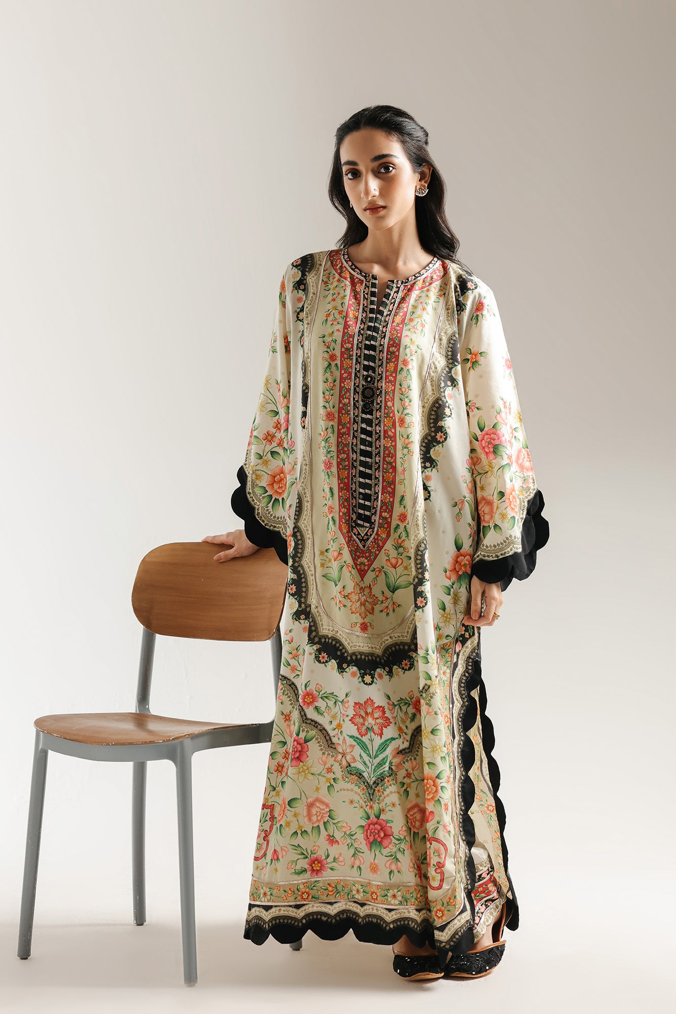EMBROIDERED SUIT (E3416/103/003)