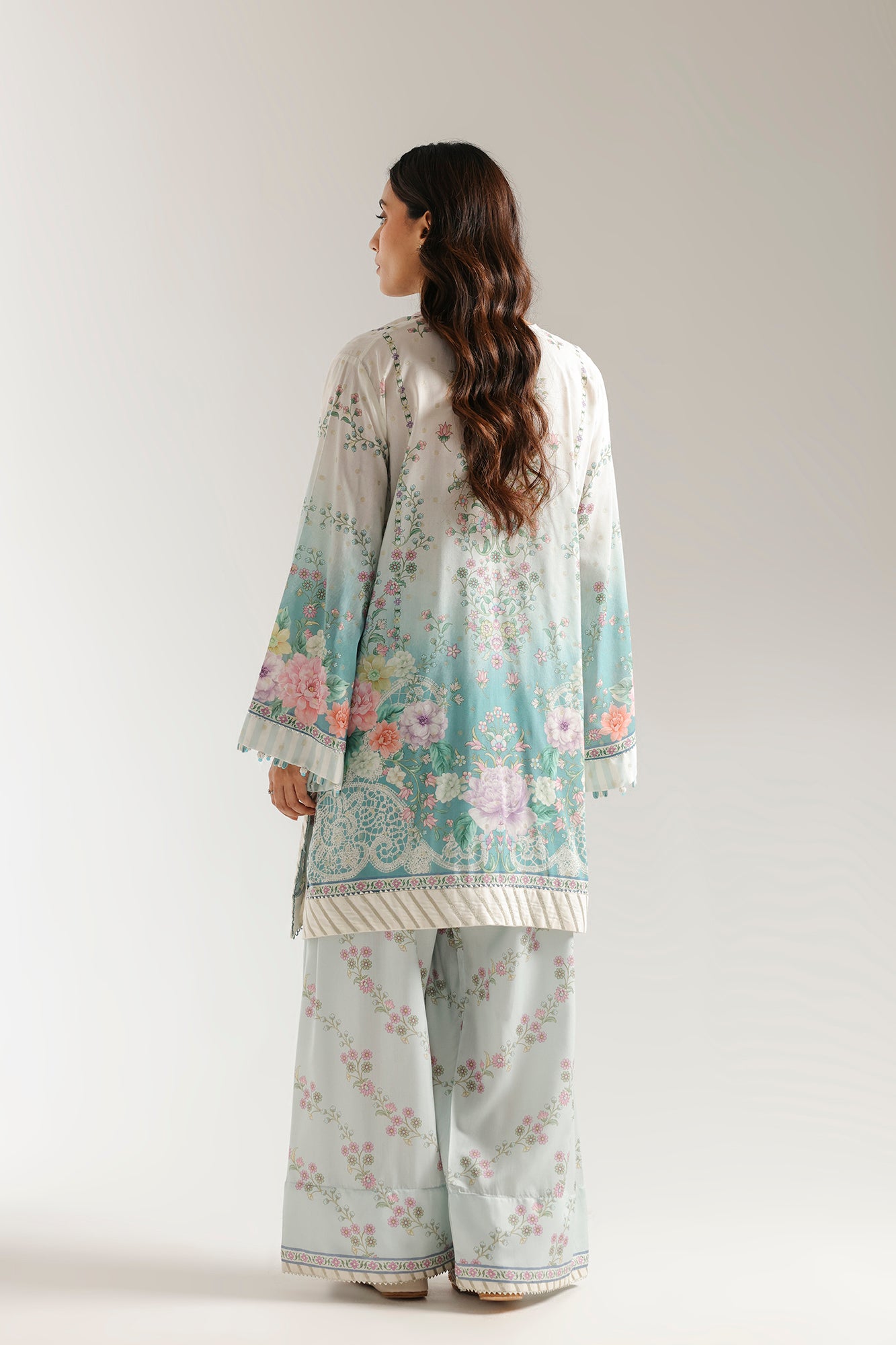 EMBROIDERED SUIT (E3417/103/005)
