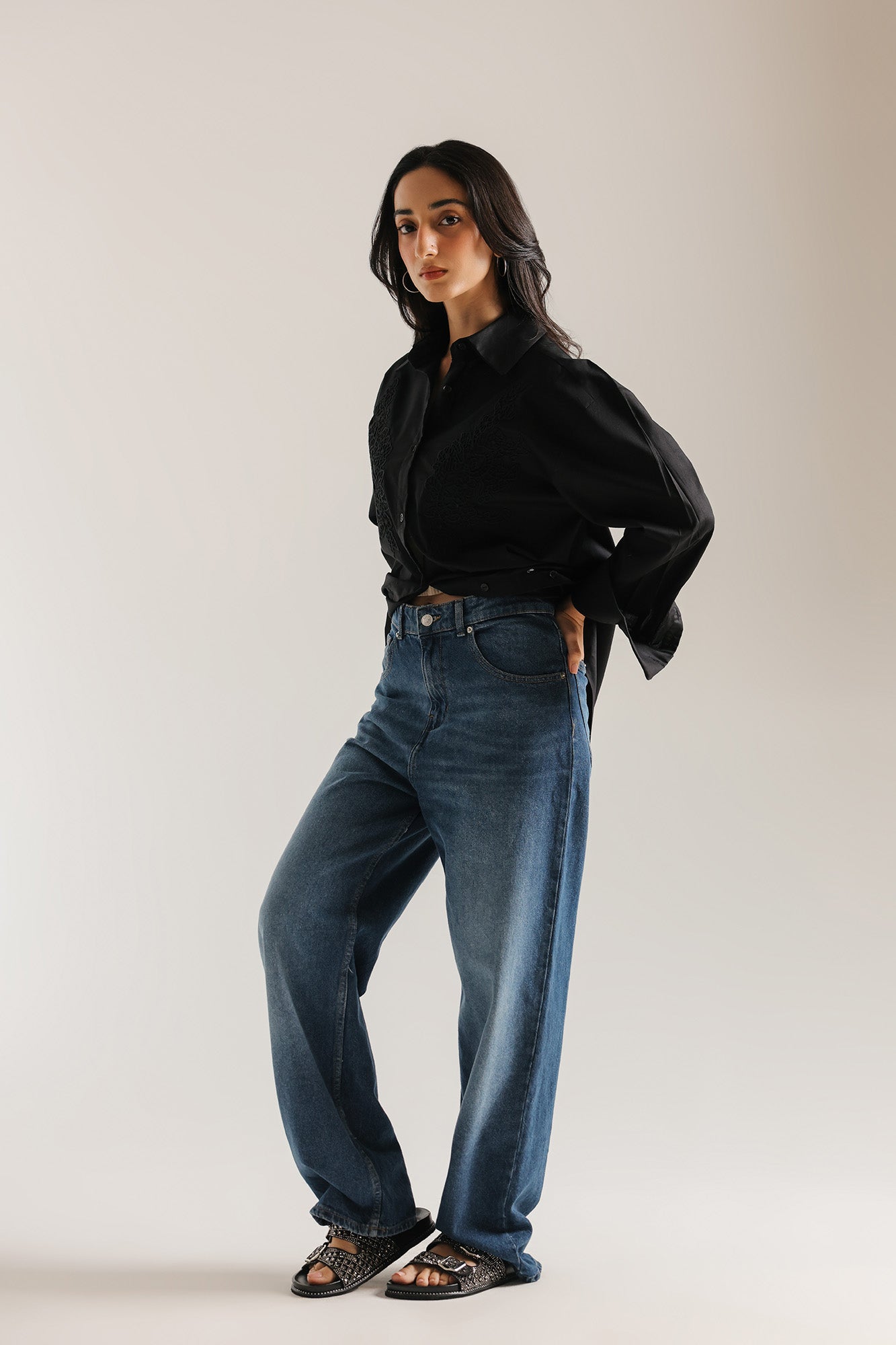 EMBROIDERED SHIRT (E3429/108/902)