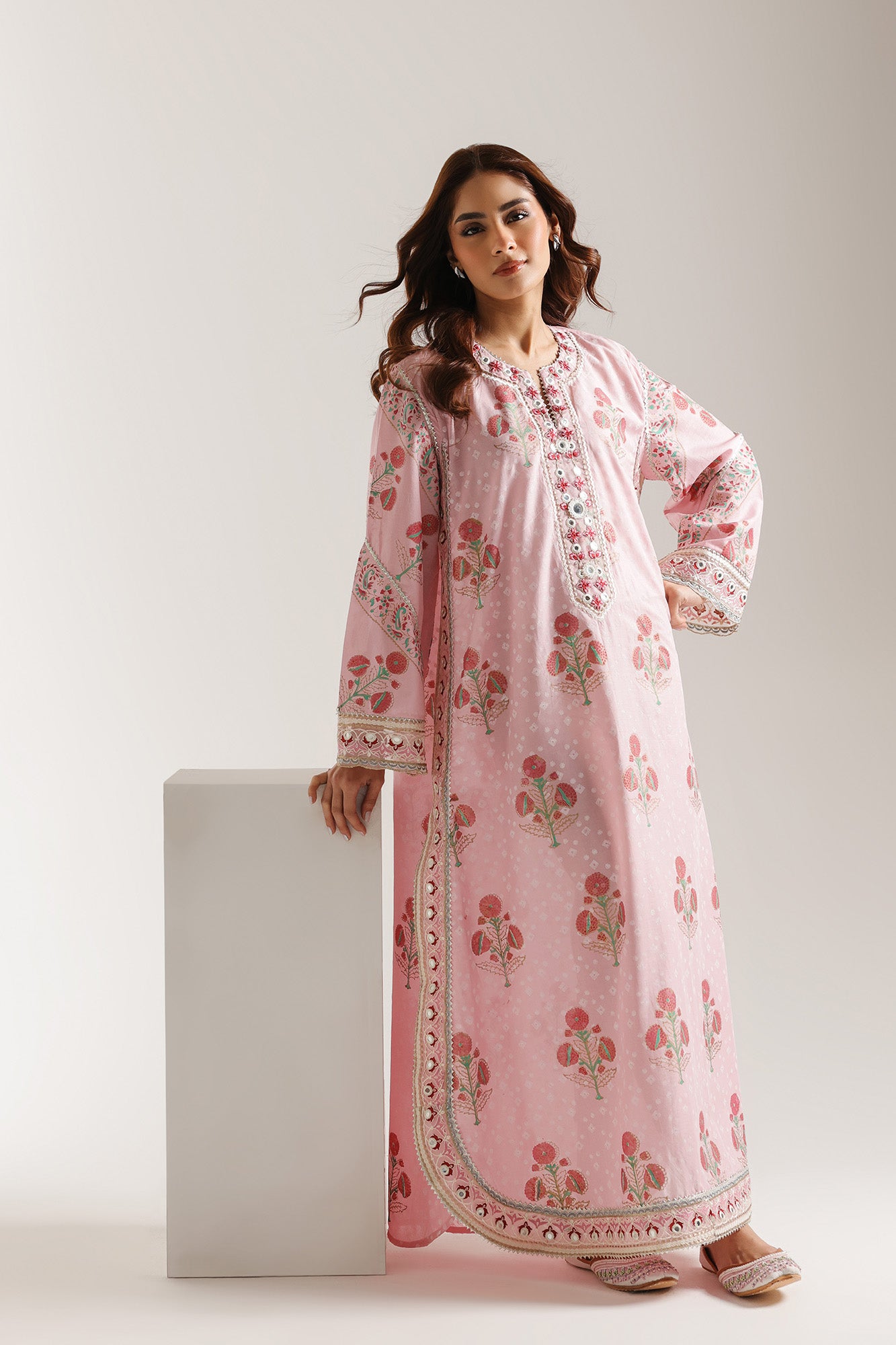 EMBROIDERED SHIRT (E3432/103/528)