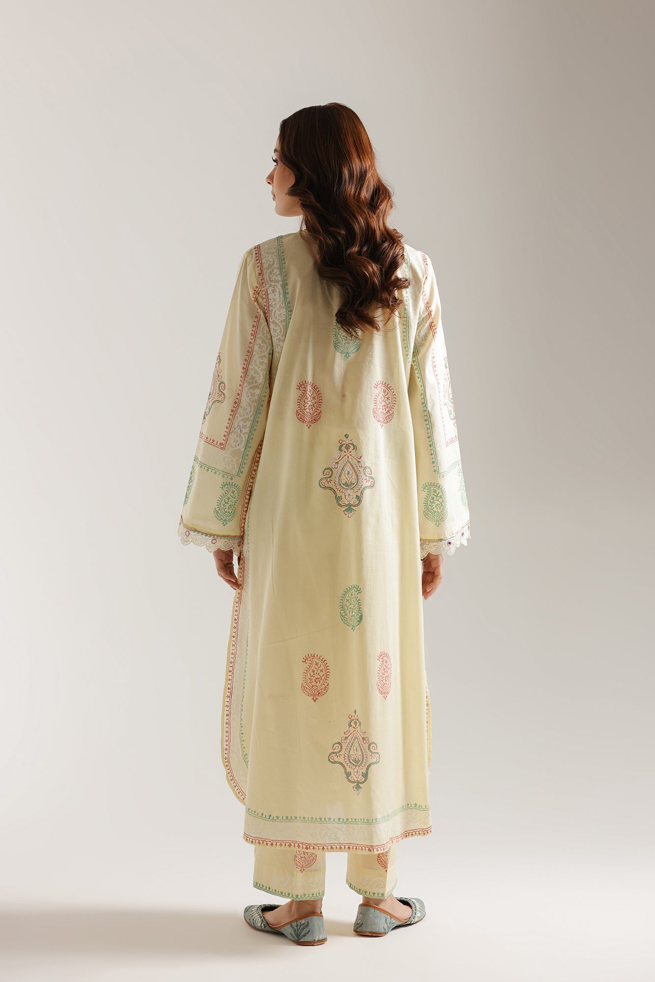 EMBROIDERED SUIT (E3438/103/115)