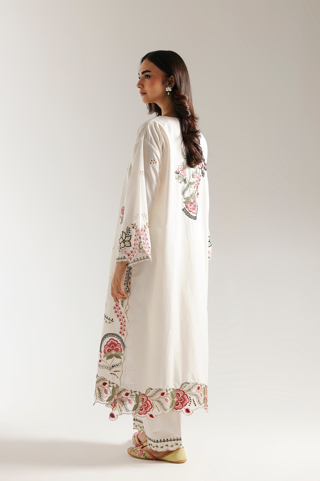 EMBROIDERED SUIT (E3442/103/003)