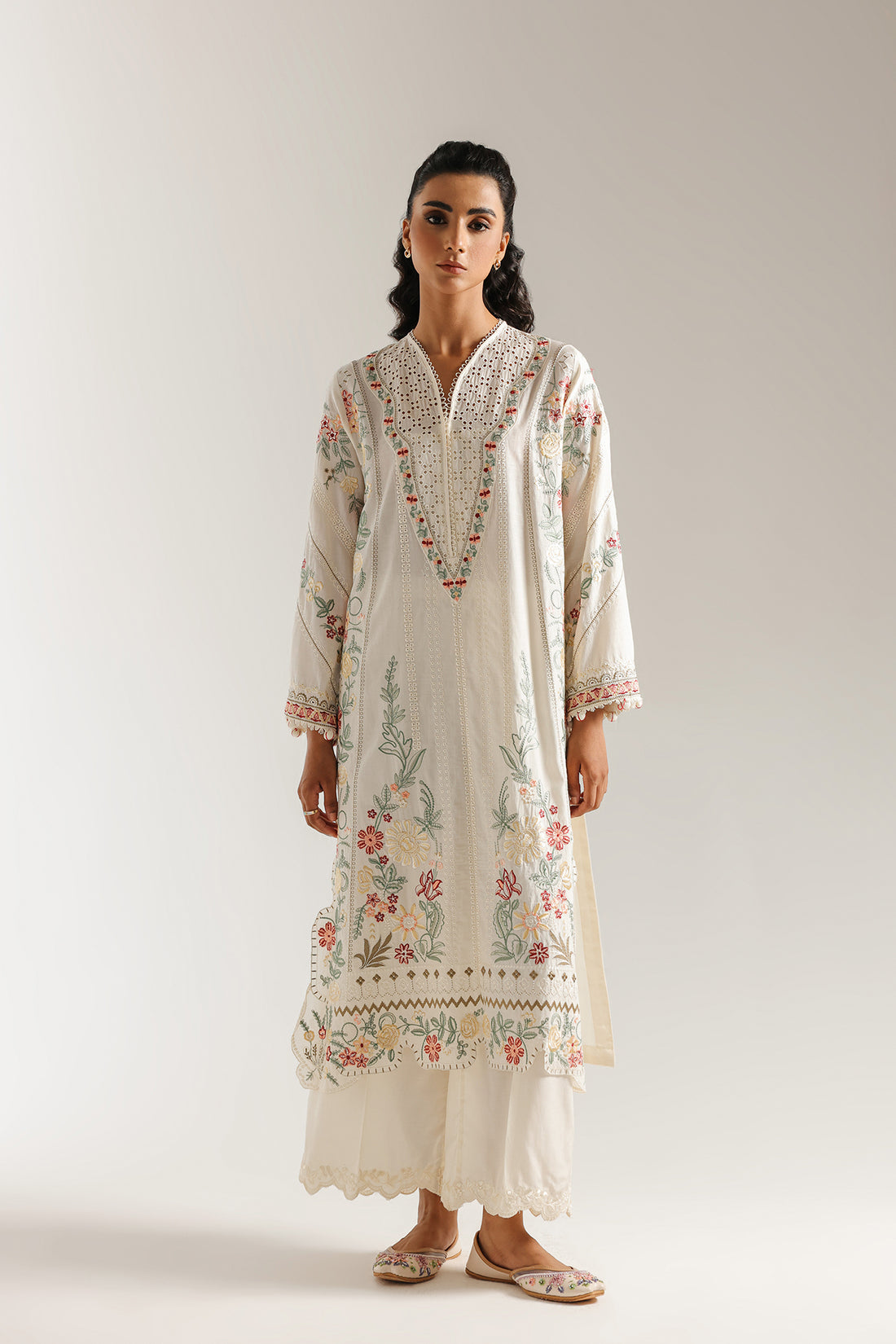 EMBROIDERED SUIT (E3461/103/002)