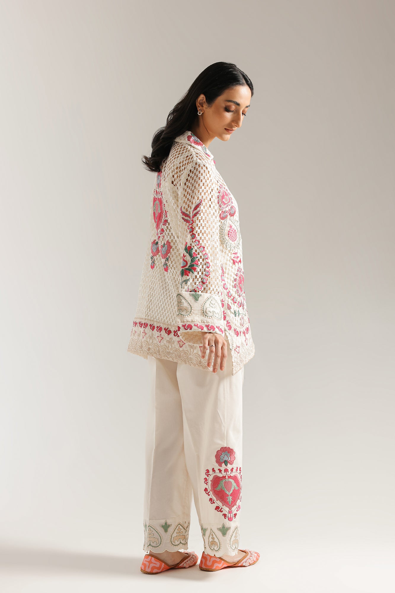 EMBROIDERED SUIT (E3487/103/002)