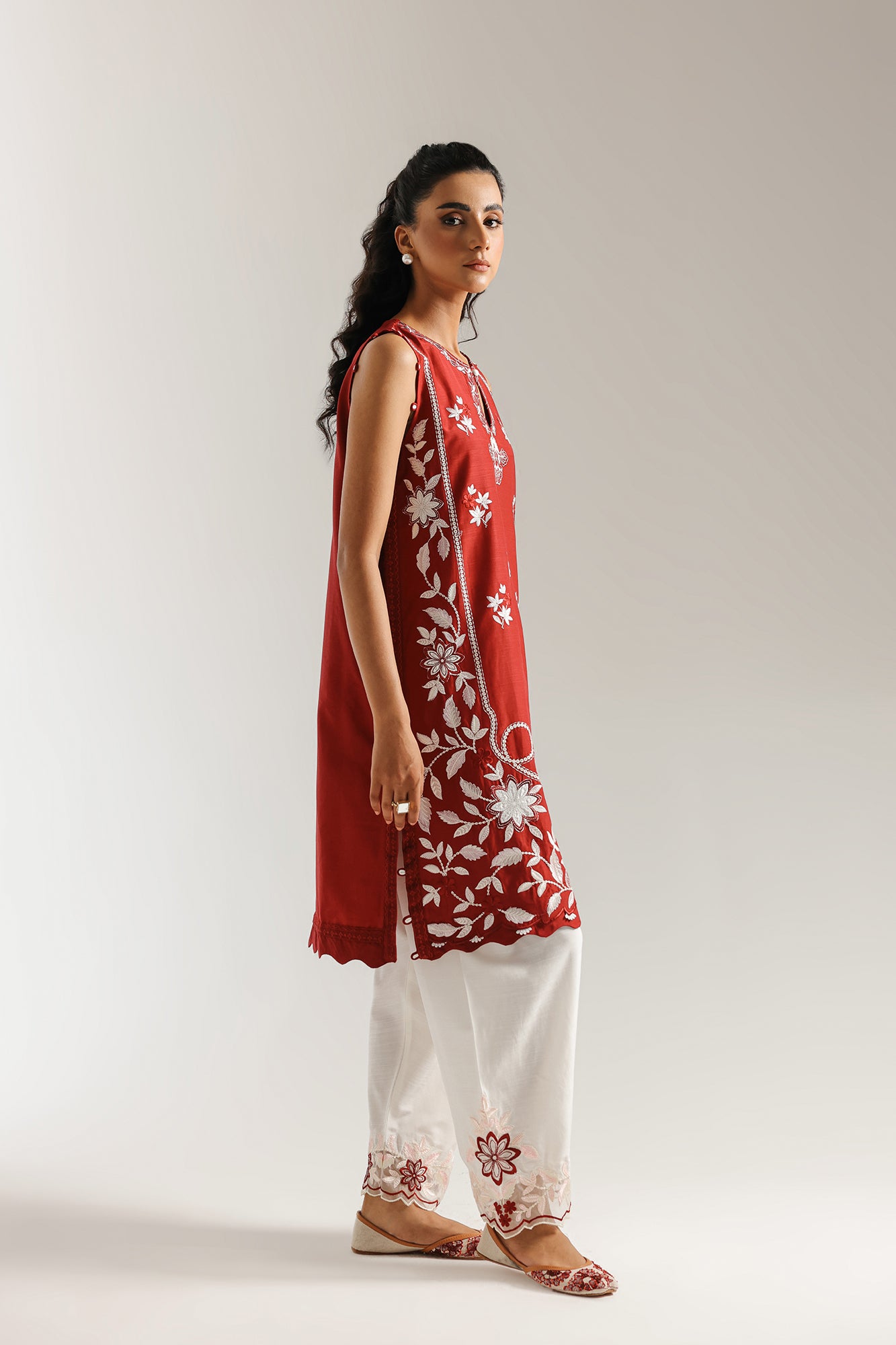 EMBROIDERED SUIT (E3507/103/402)