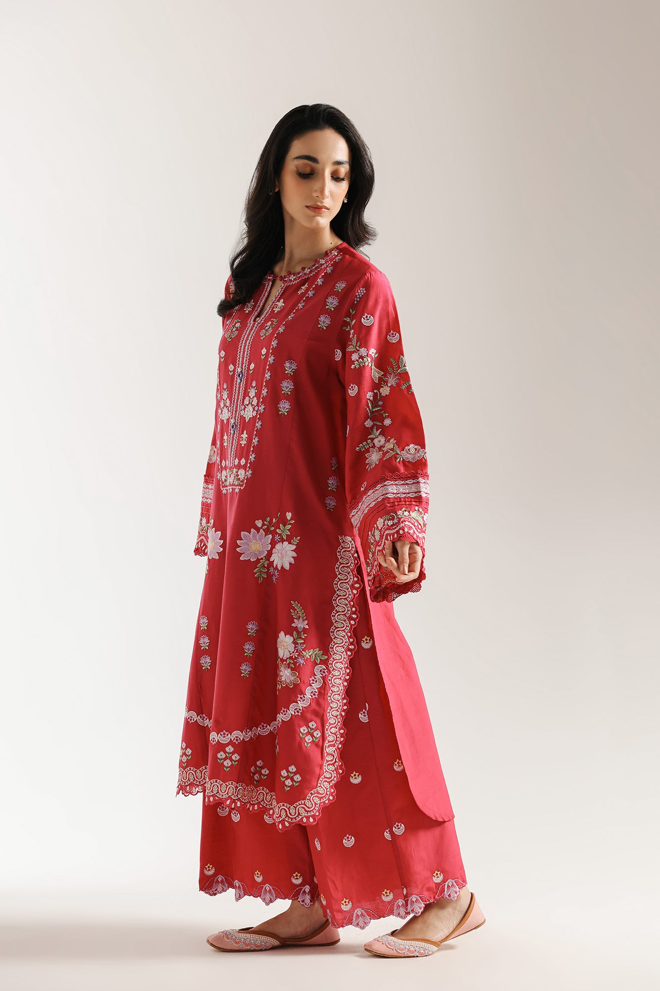EMBROIDERED SUIT (E3512/103/407)