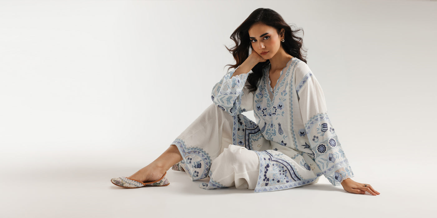 EMBROIDERED SUIT (E3514/103/003)