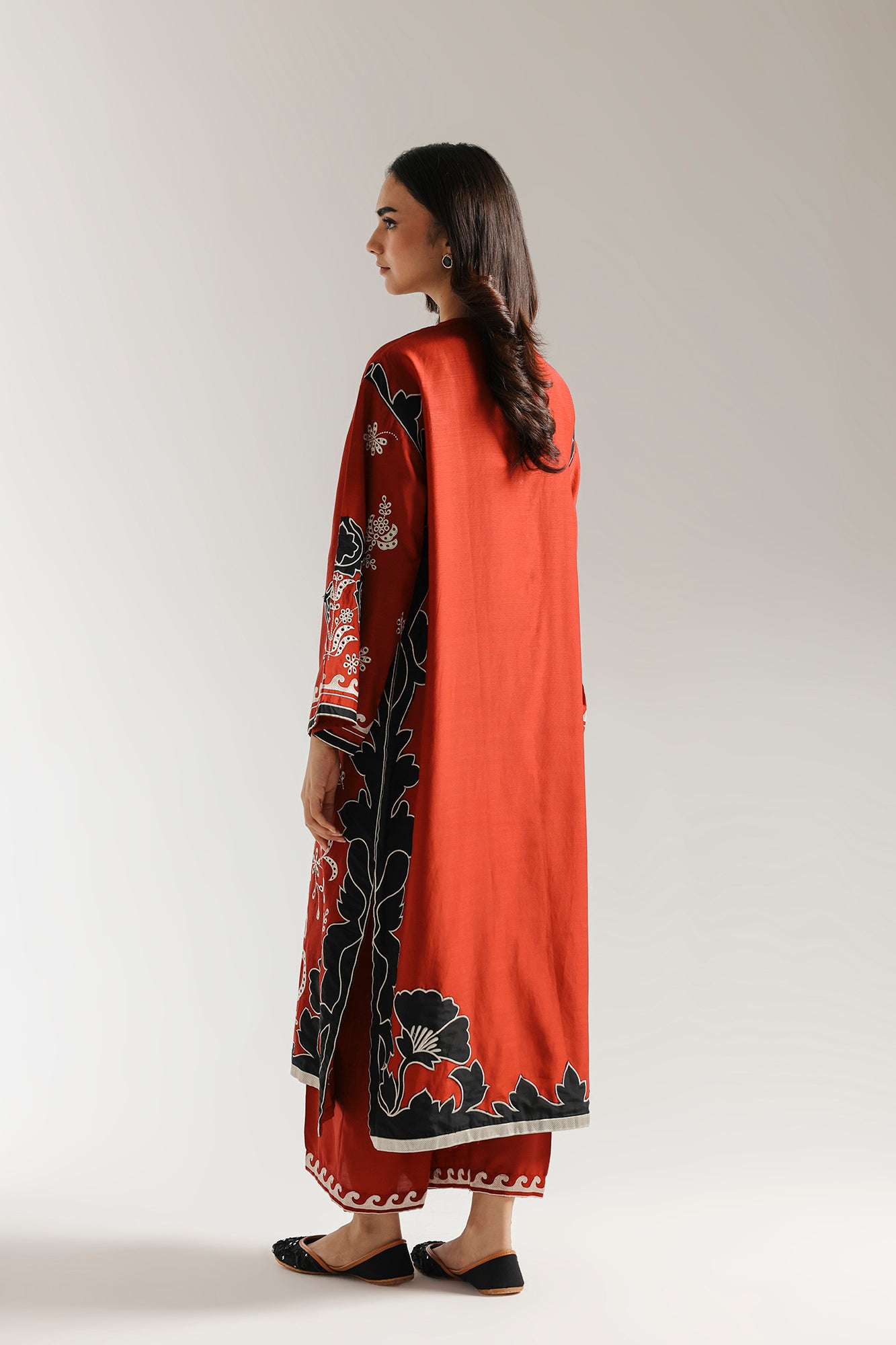 EMBROIDERED SUIT (E3520/103/416)