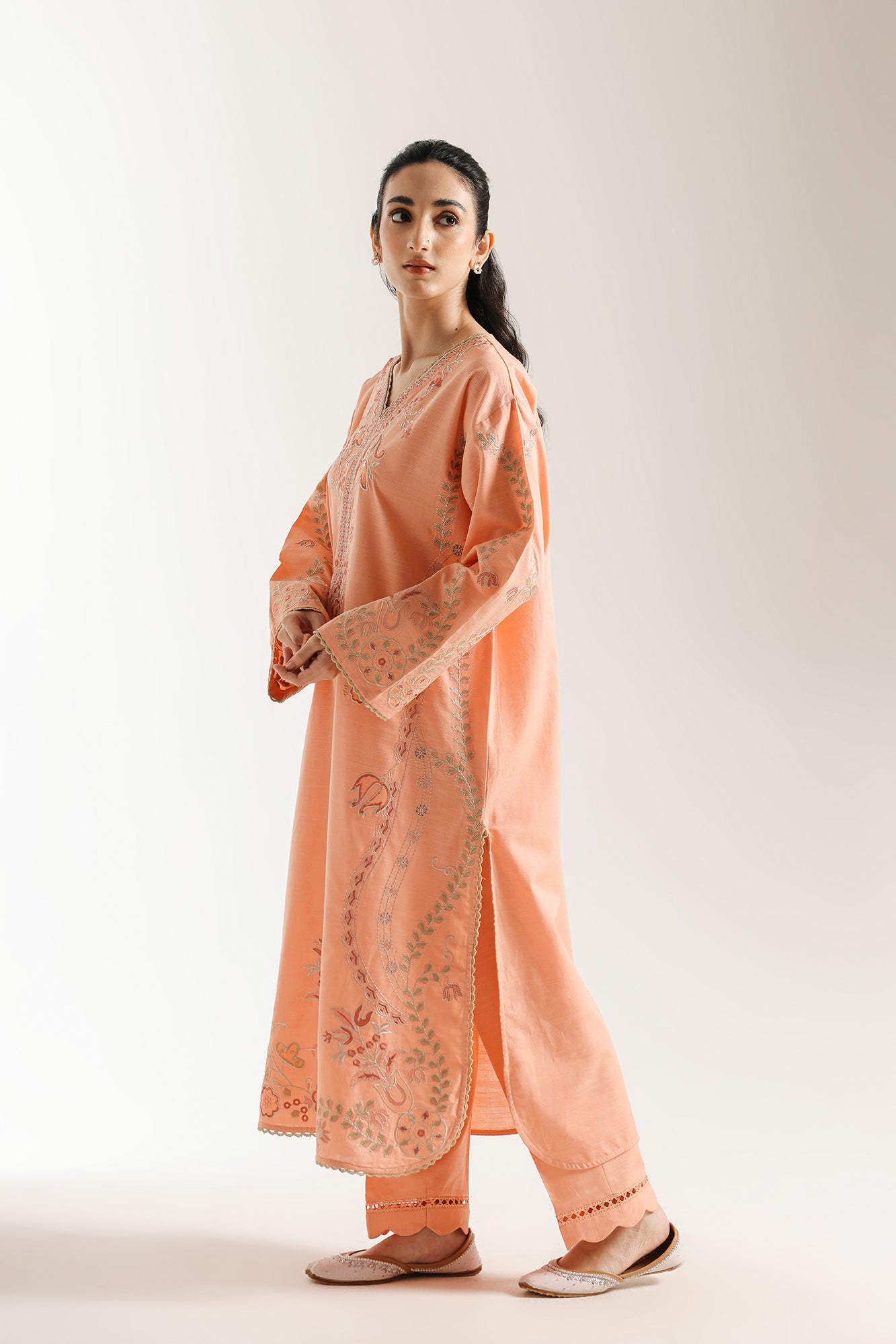 EMBROIDERED SUIT (E3601/103/214)
