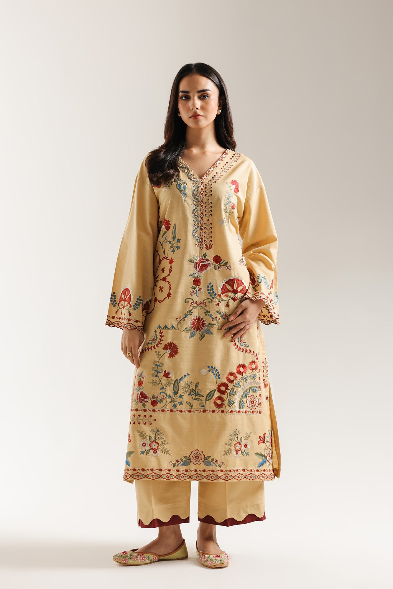 EMBROIDERED SUIT (E3608/103/114)