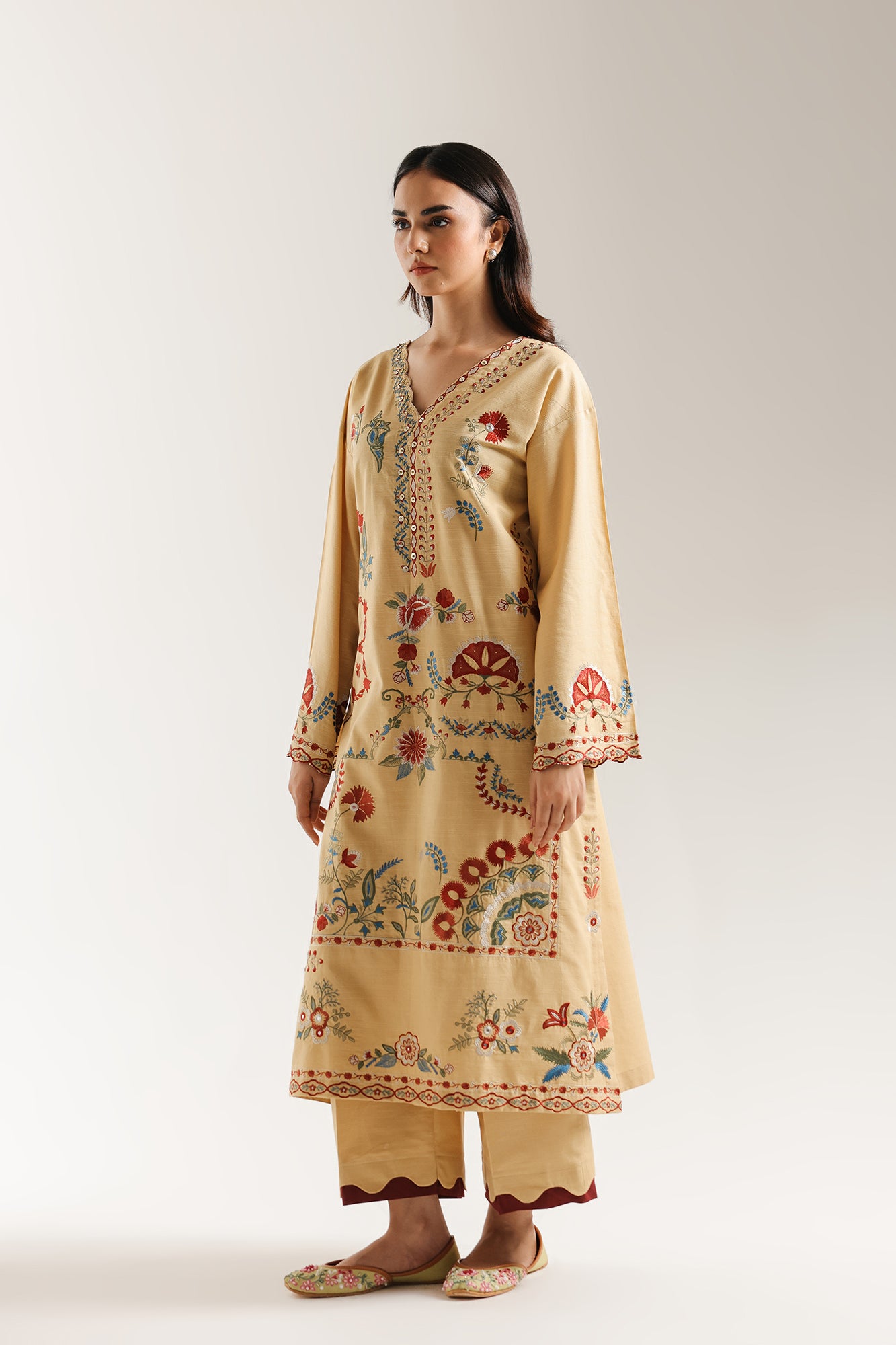 EMBROIDERED SUIT (E3608/103/114)